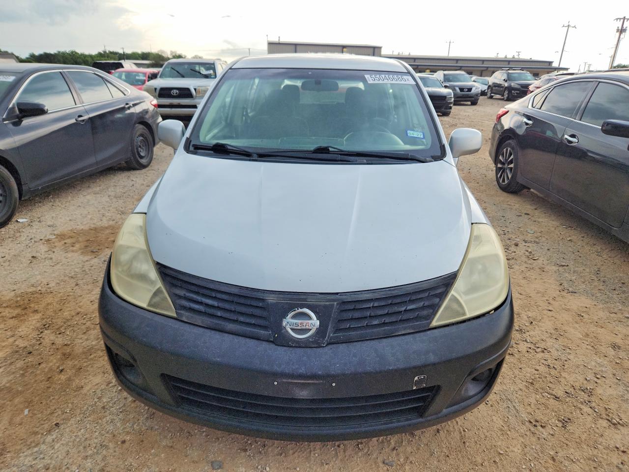 2011 Nissan Versa 1.8 S Silver vin: 3N1BC1CPXBL359766