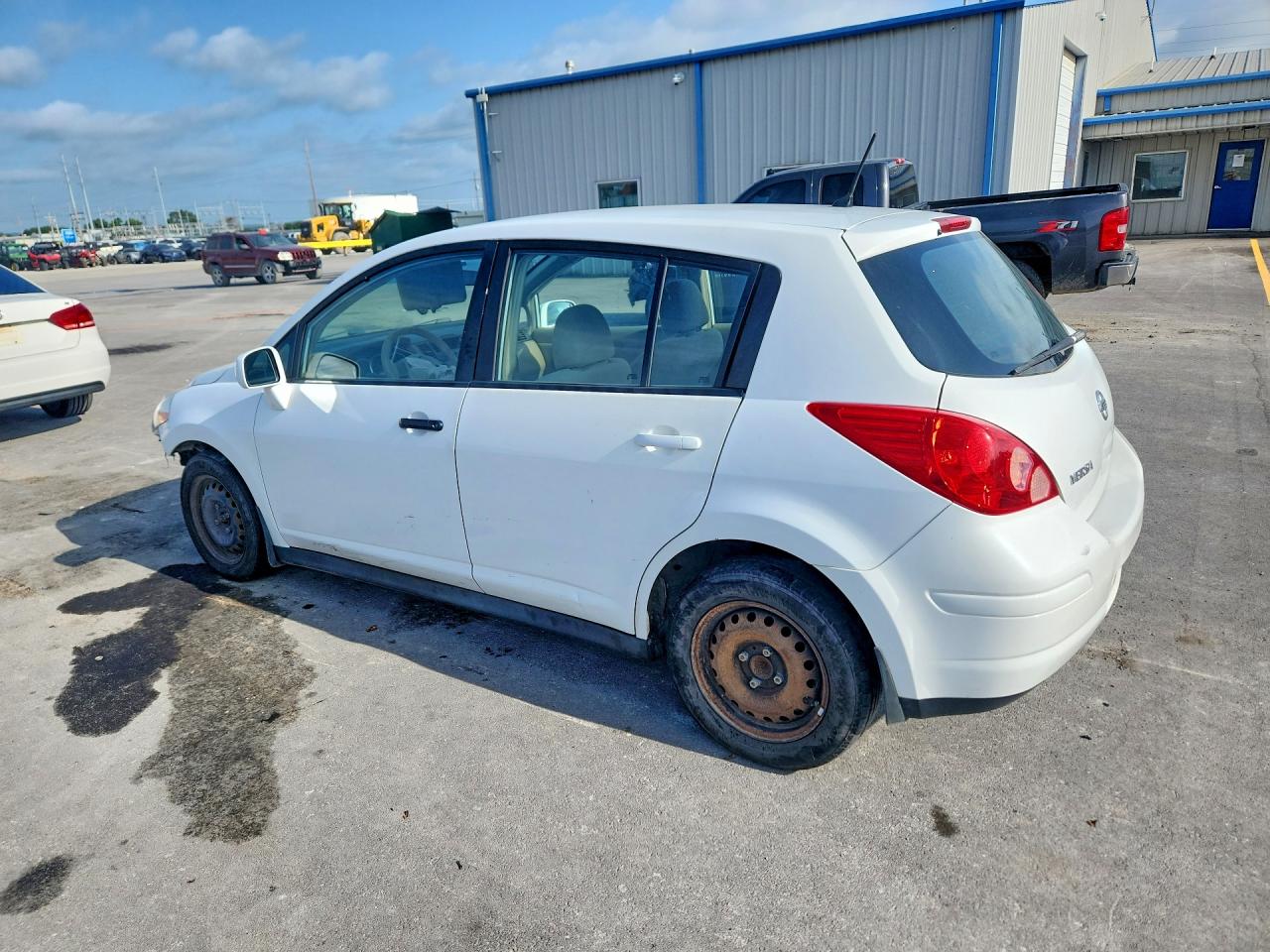 2011 Nissan Versa 1.8 S White vin: 3N1BC1CPXBL406889