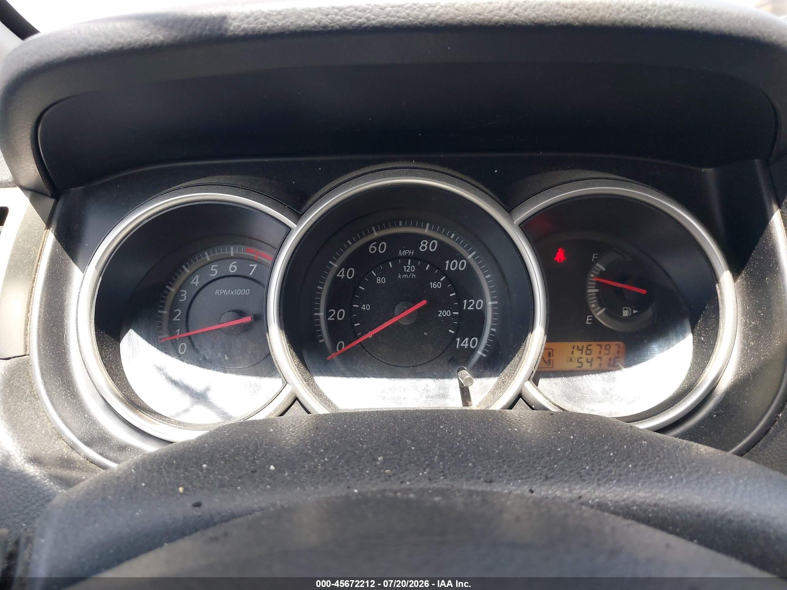 2011 Nissan Versa 1.8s Silver vin: 3N1BC1CPXBL442176