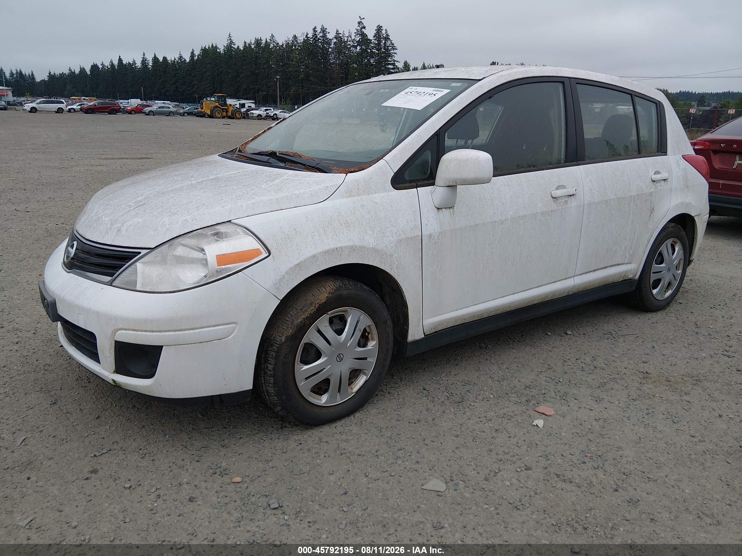 2011 Nissan Versa 1.8s Белый vin: 3N1BC1CPXBL495282