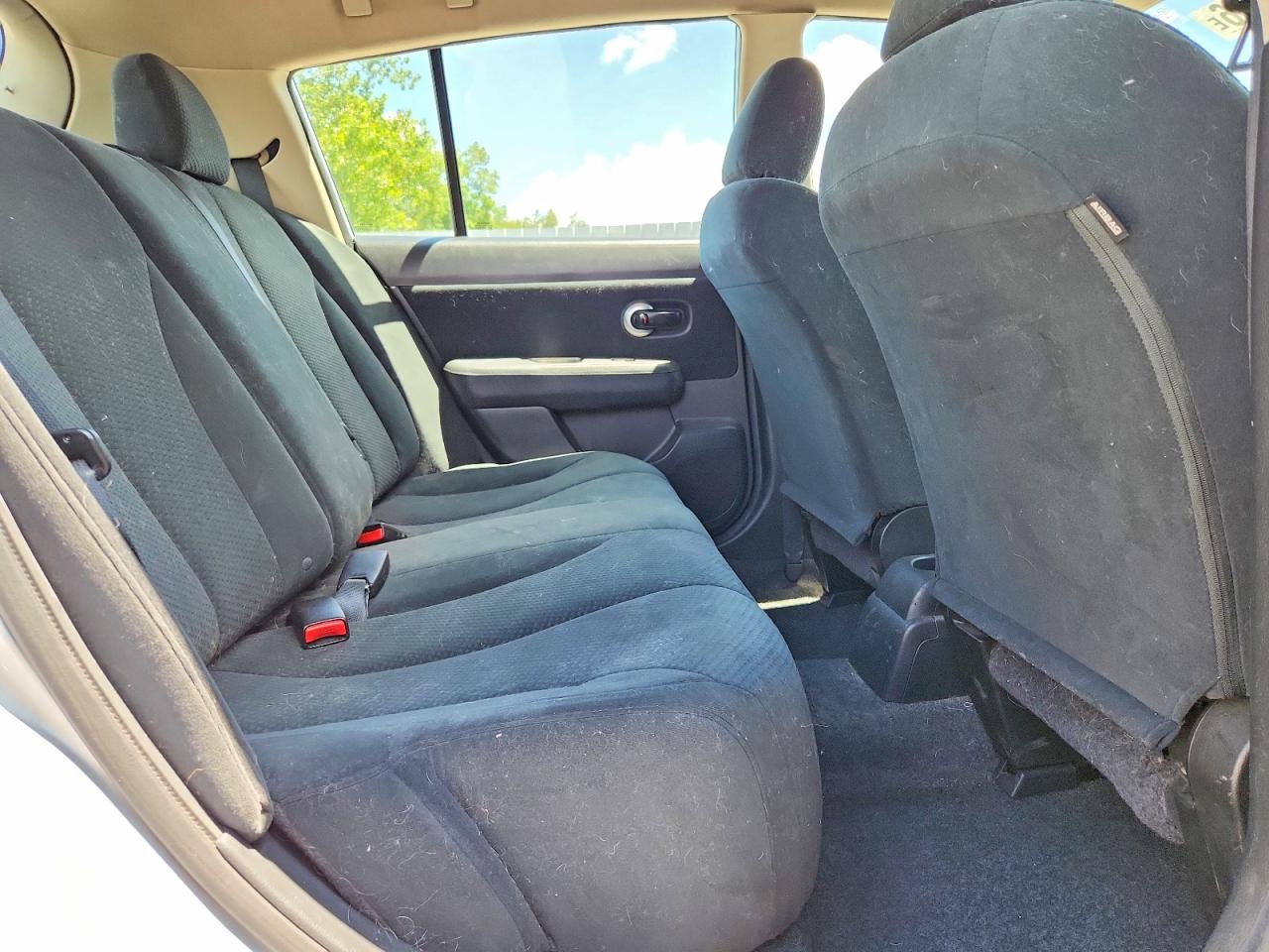 2011 Nissan Versa 1.8 S Серебряный vin: 3N1BC1CPXBL499011