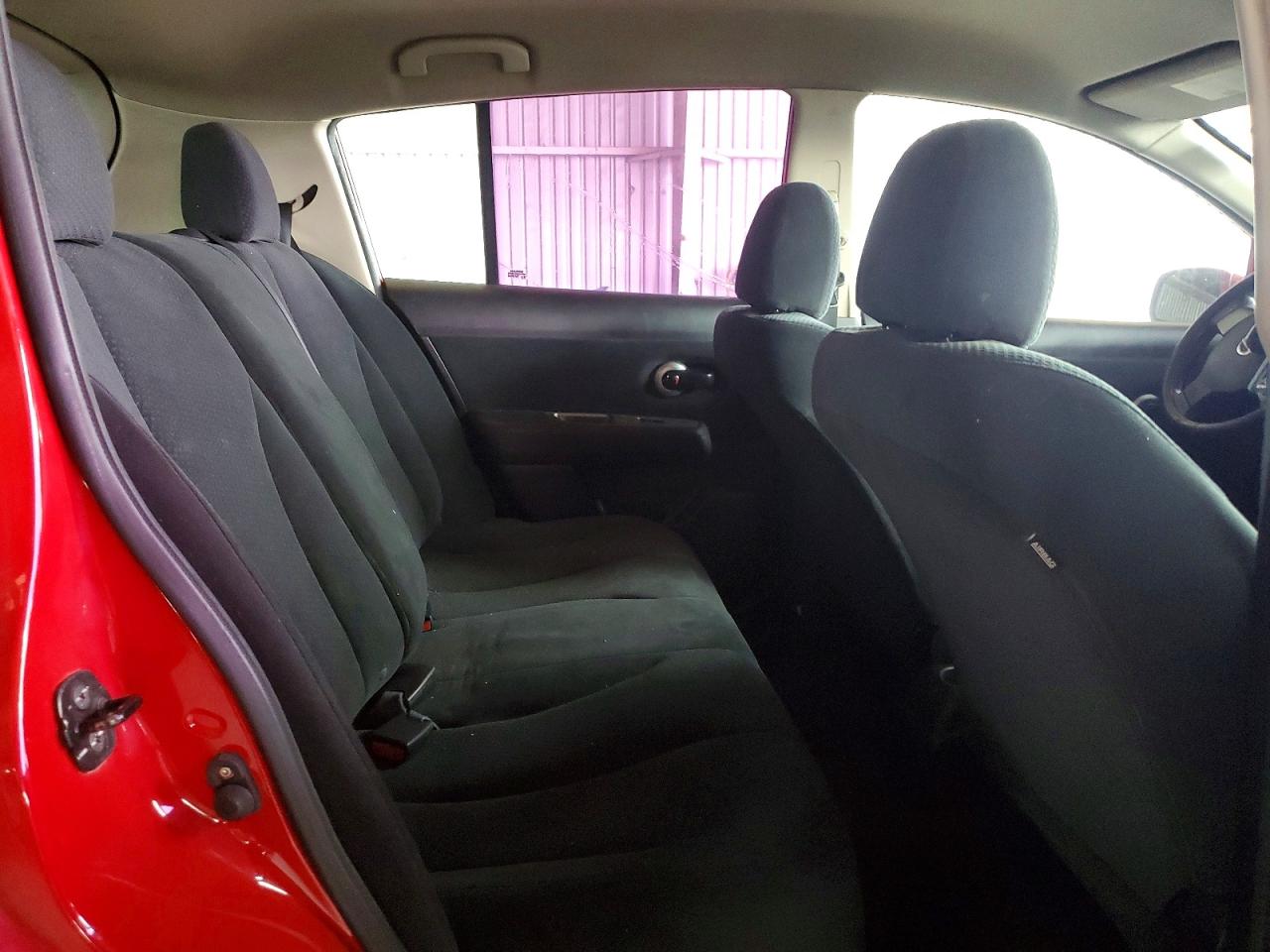 2011 Nissan Versa 1.8 S Red vin: 3N1BC1CPXBL500142