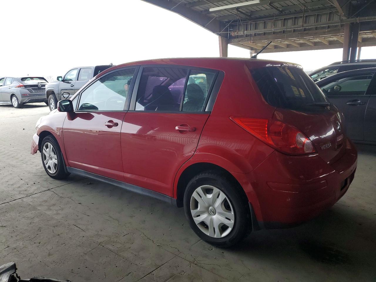 2011 Nissan Versa 1.8 S Red vin: 3N1BC1CPXBL500142