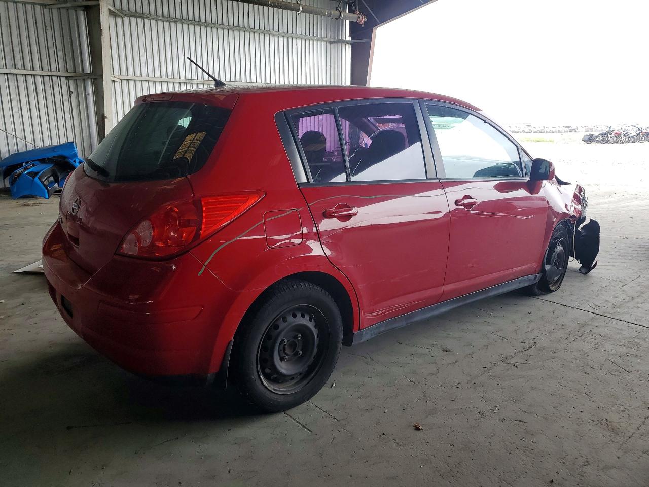 2011 Nissan Versa 1.8 S Red vin: 3N1BC1CPXBL500142