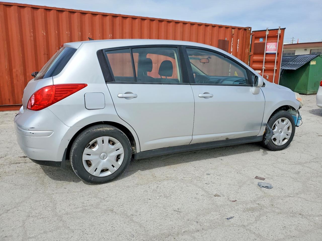 2011 Nissan Versa 1.8 S Silver vin: 3N1BC1CPXBL501369