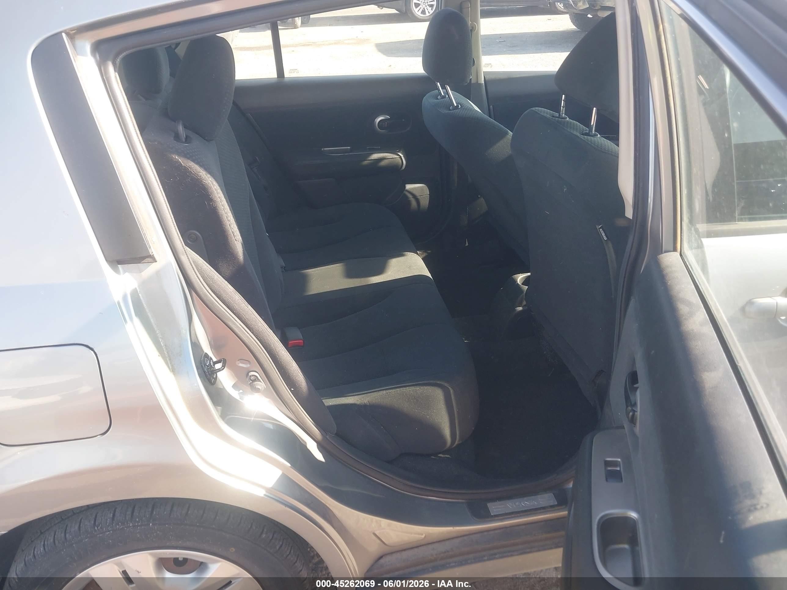 2011 Nissan Versa 1.8s Gray vin: 3N1BC1CPXBL507687
