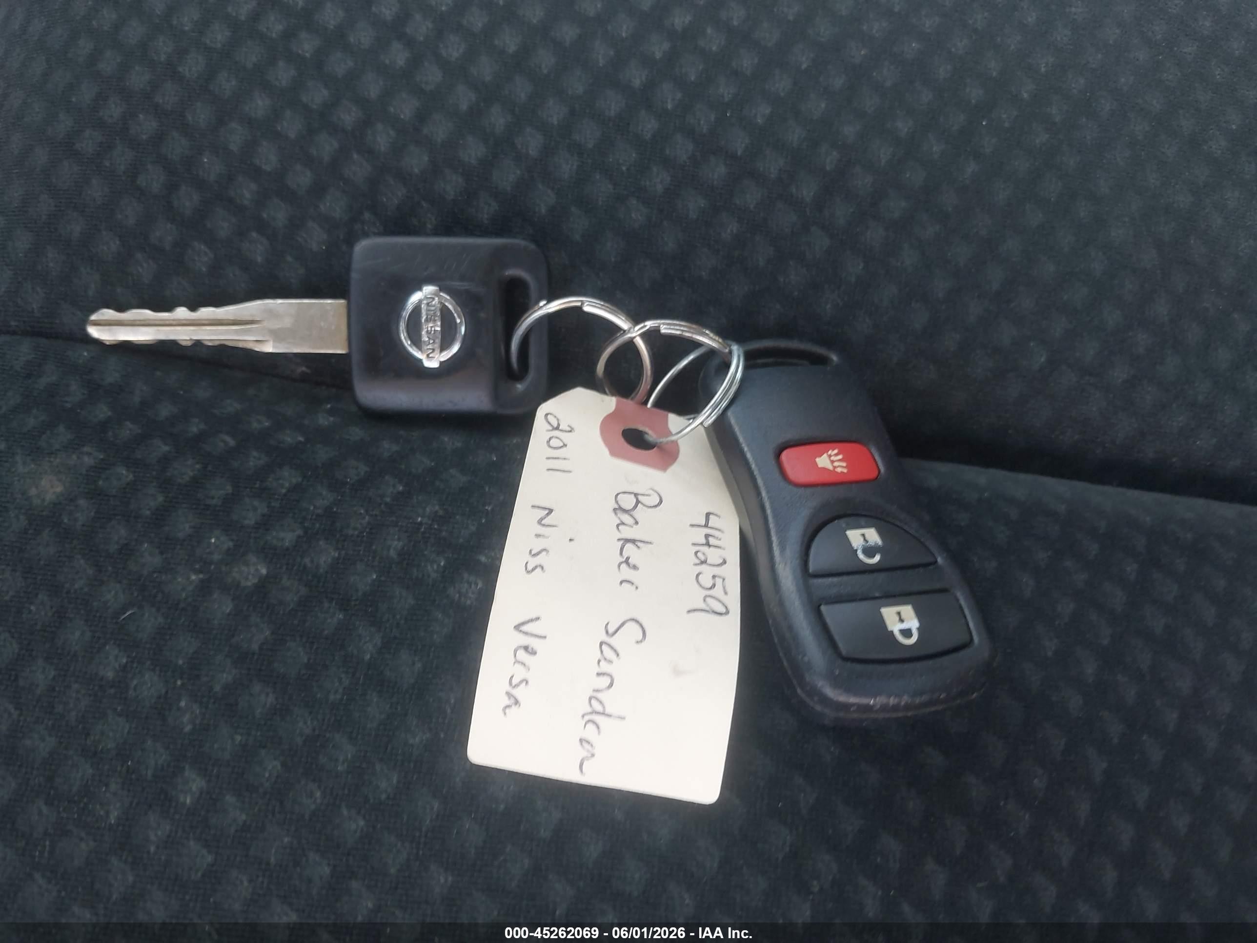 2011 Nissan Versa 1.8s Gray vin: 3N1BC1CPXBL507687