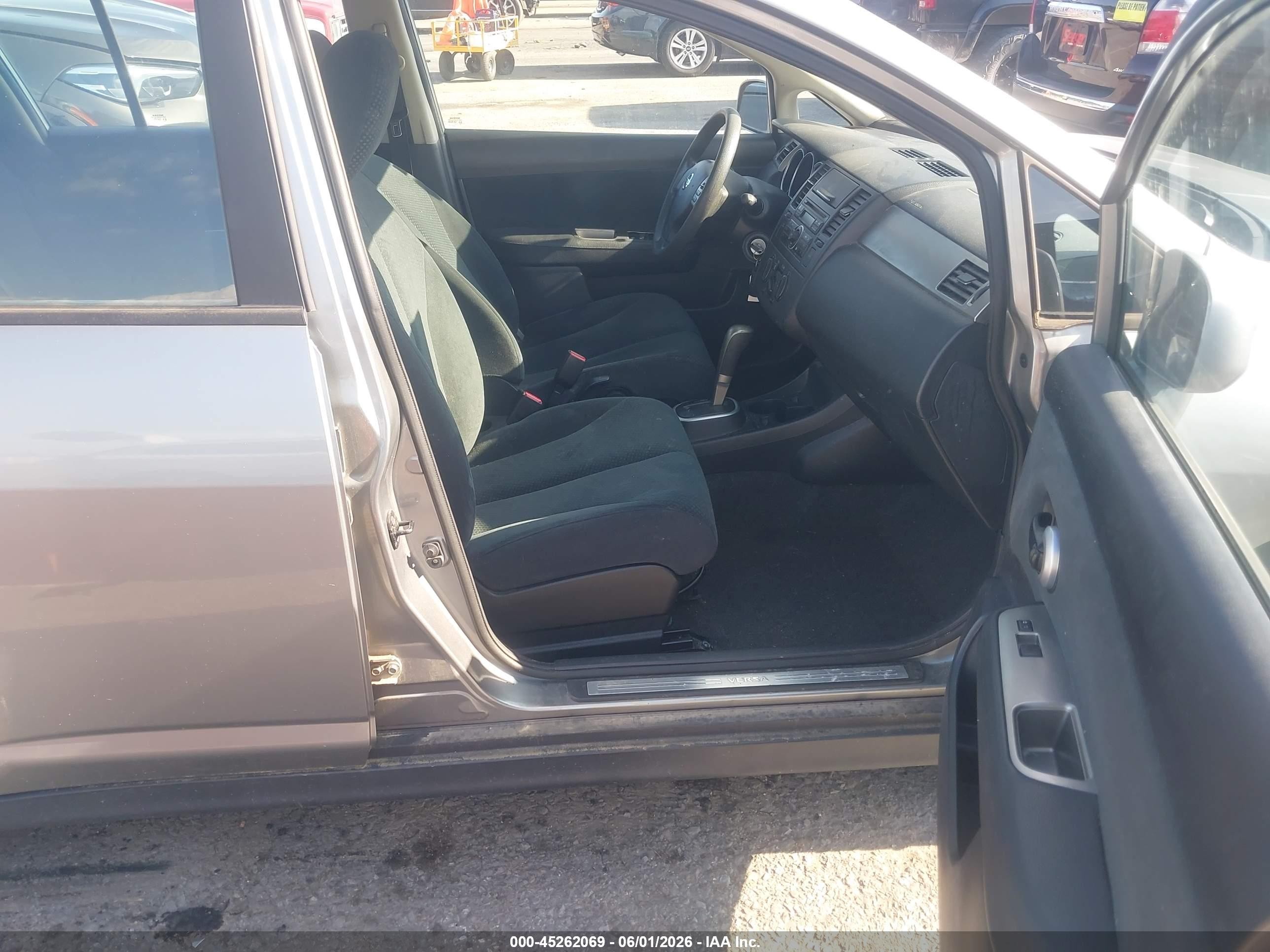 2011 Nissan Versa 1.8s Gray vin: 3N1BC1CPXBL507687