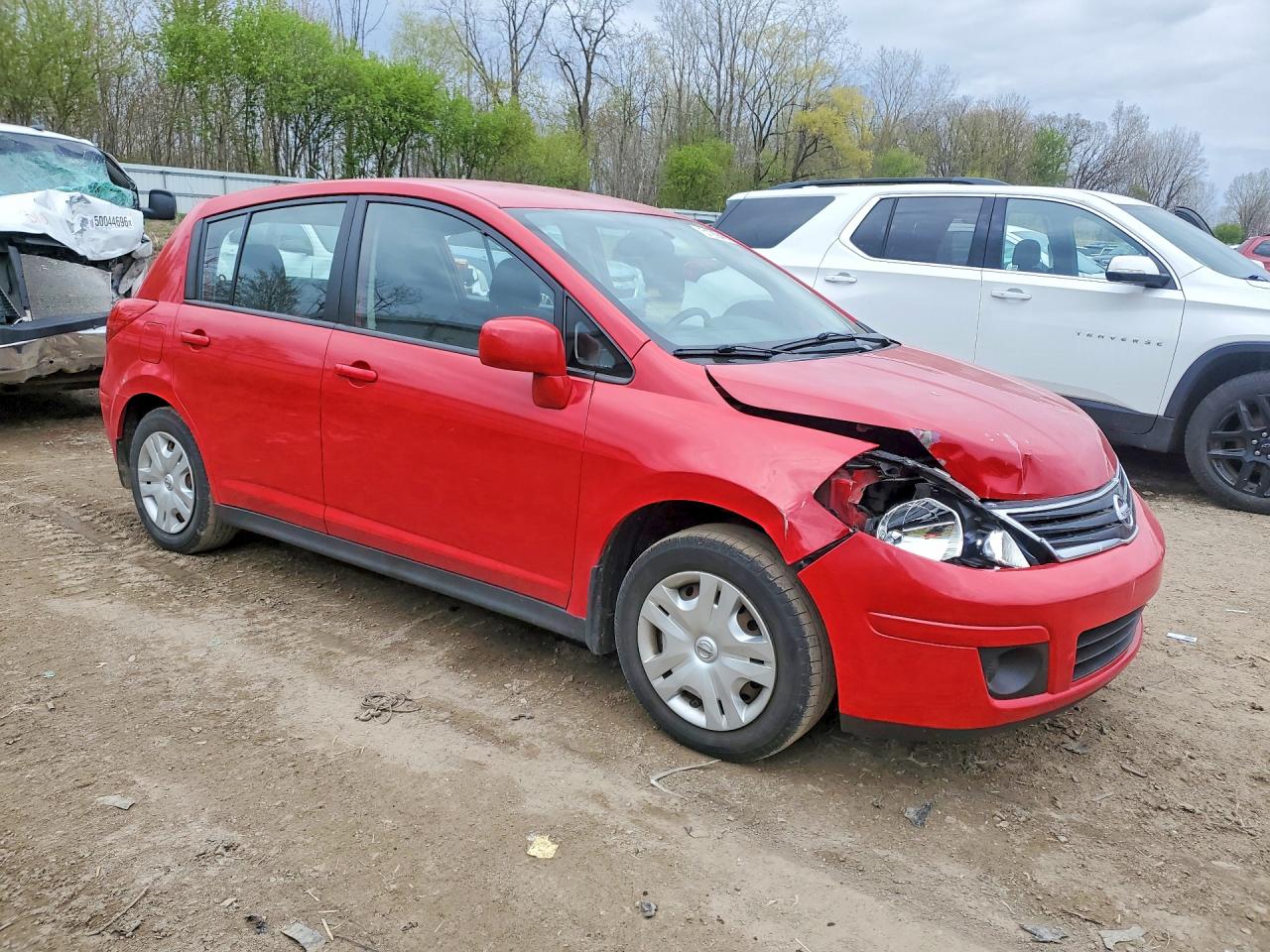 2011 Nissan Versa 1.8 S Red vin: 3N1BC1CPXBL517250