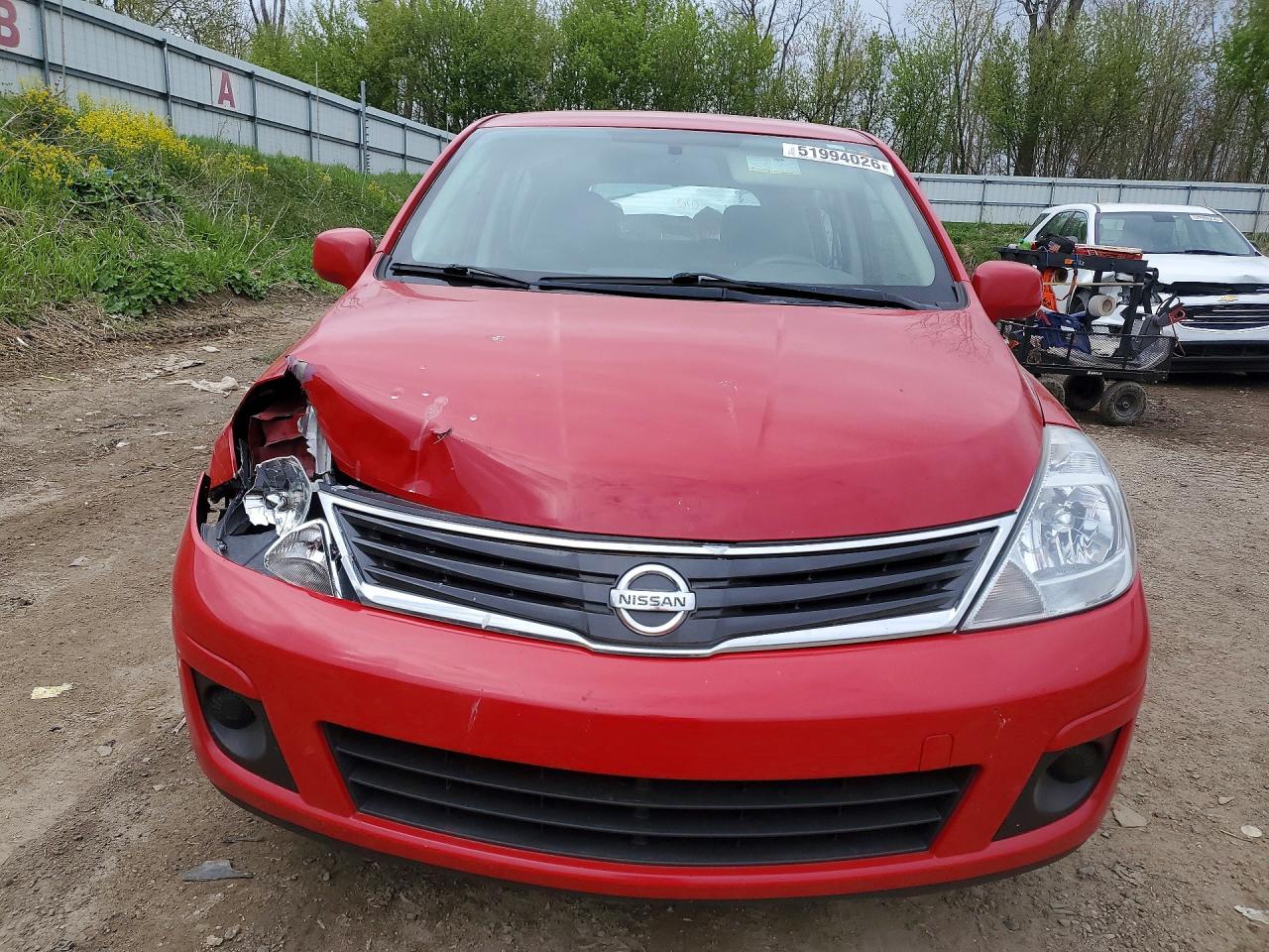 2011 Nissan Versa 1.8 S Red vin: 3N1BC1CPXBL517250