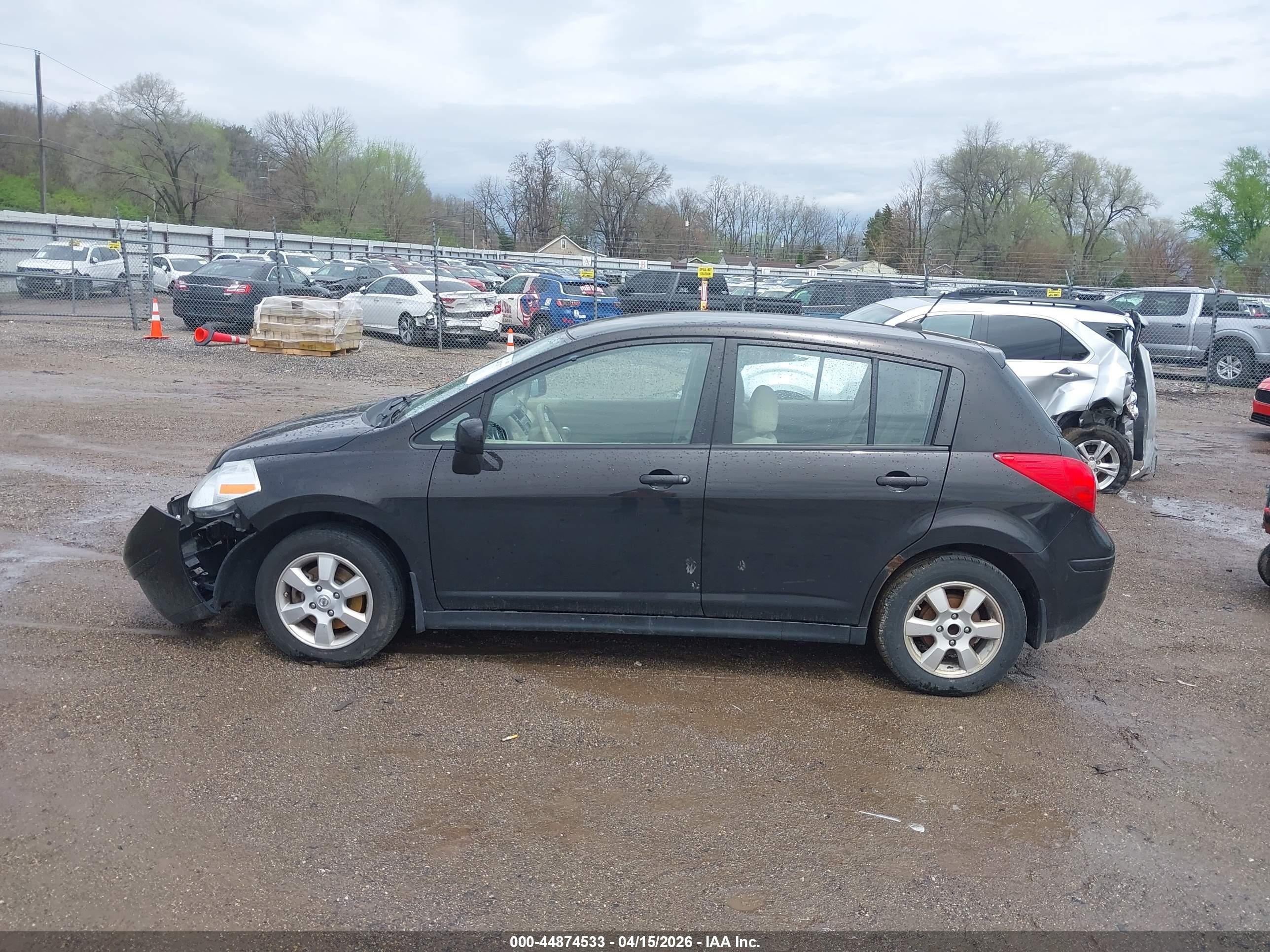2012 Nissan Versa 1.8 S Черный vin: 3N1BC1CPXCK205856