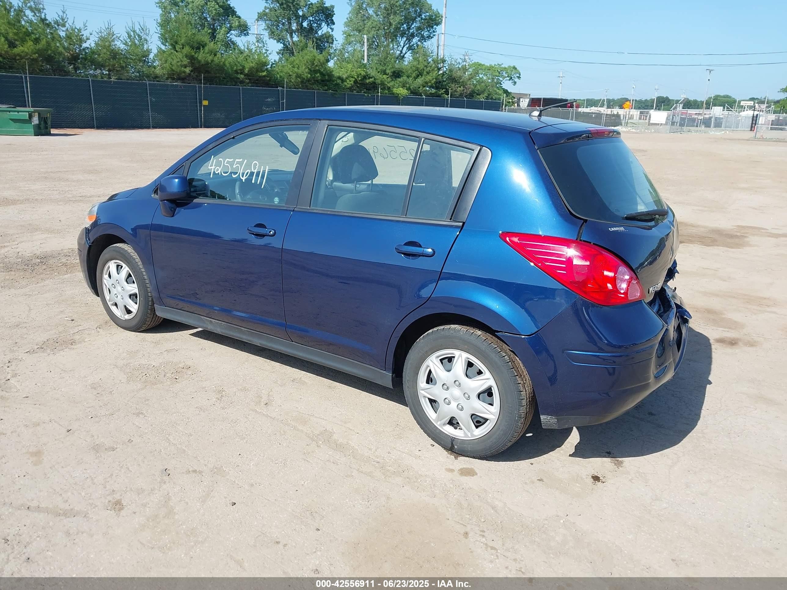2012 Nissan Versa 1.8 S Blue vin: 3N1BC1CPXCK296126