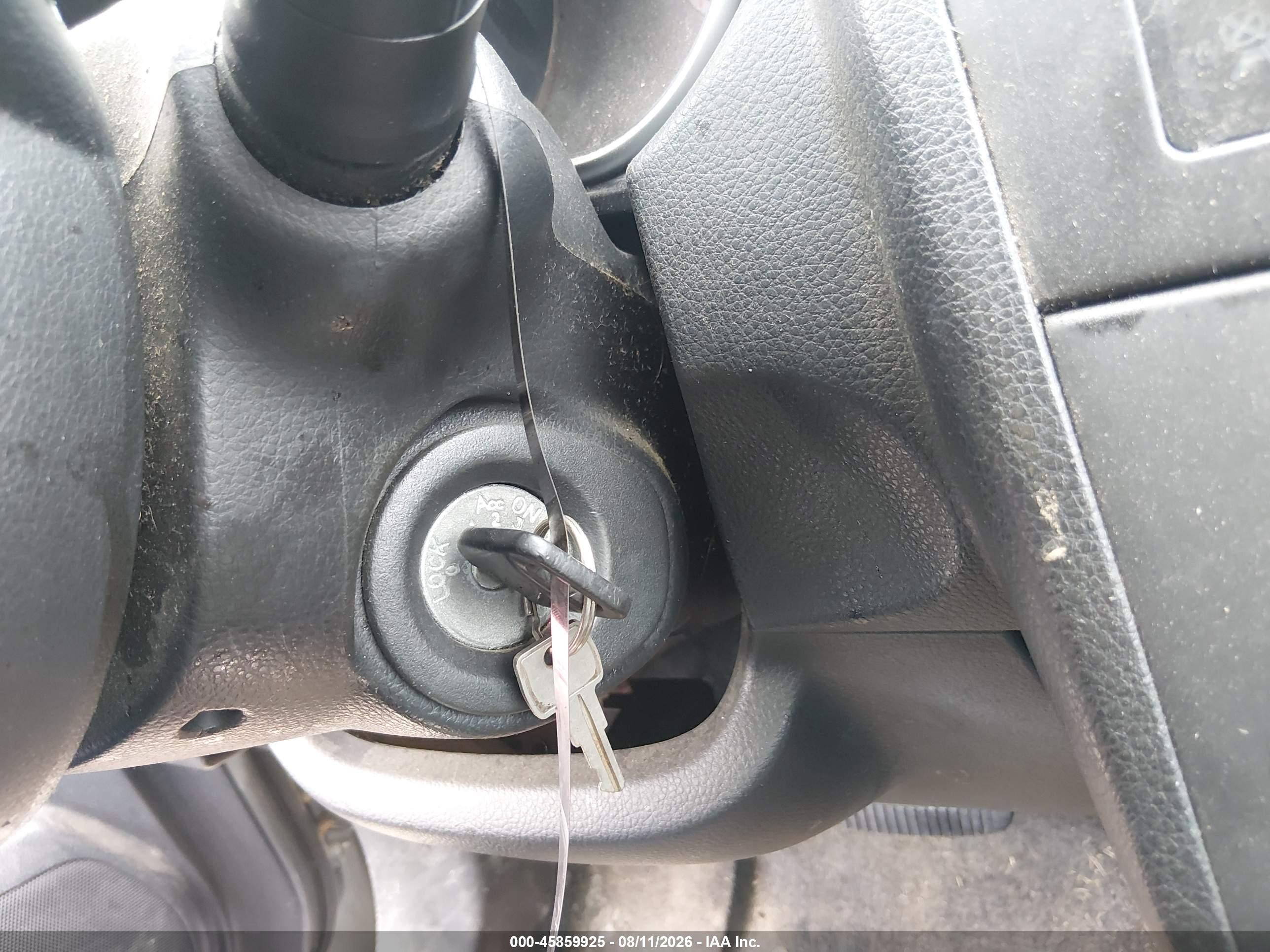 2012 Nissan Versa 1.8 S Silver vin: 3N1BC1CPXCK807320