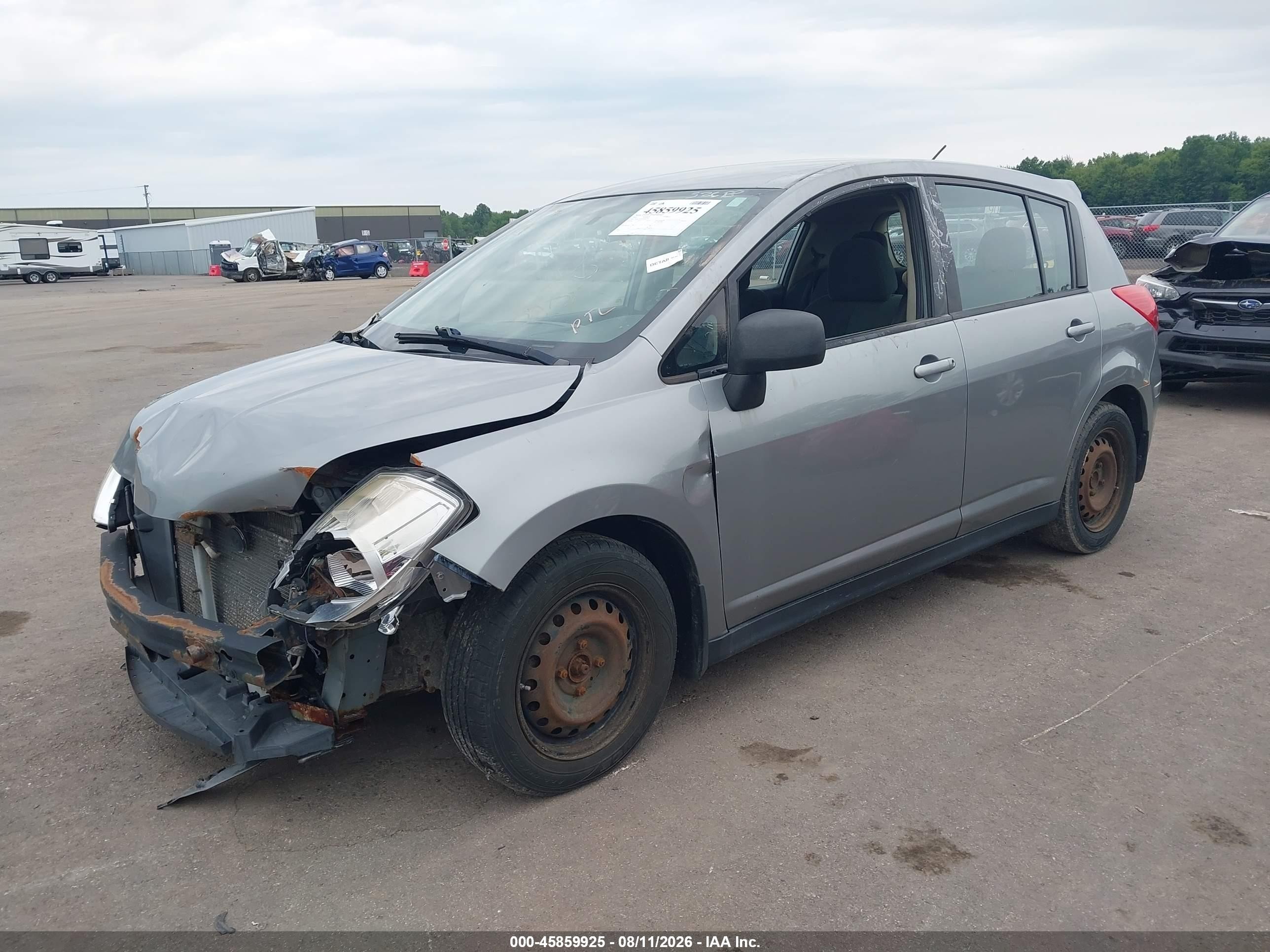 2012 Nissan Versa 1.8 S Silver vin: 3N1BC1CPXCK807320