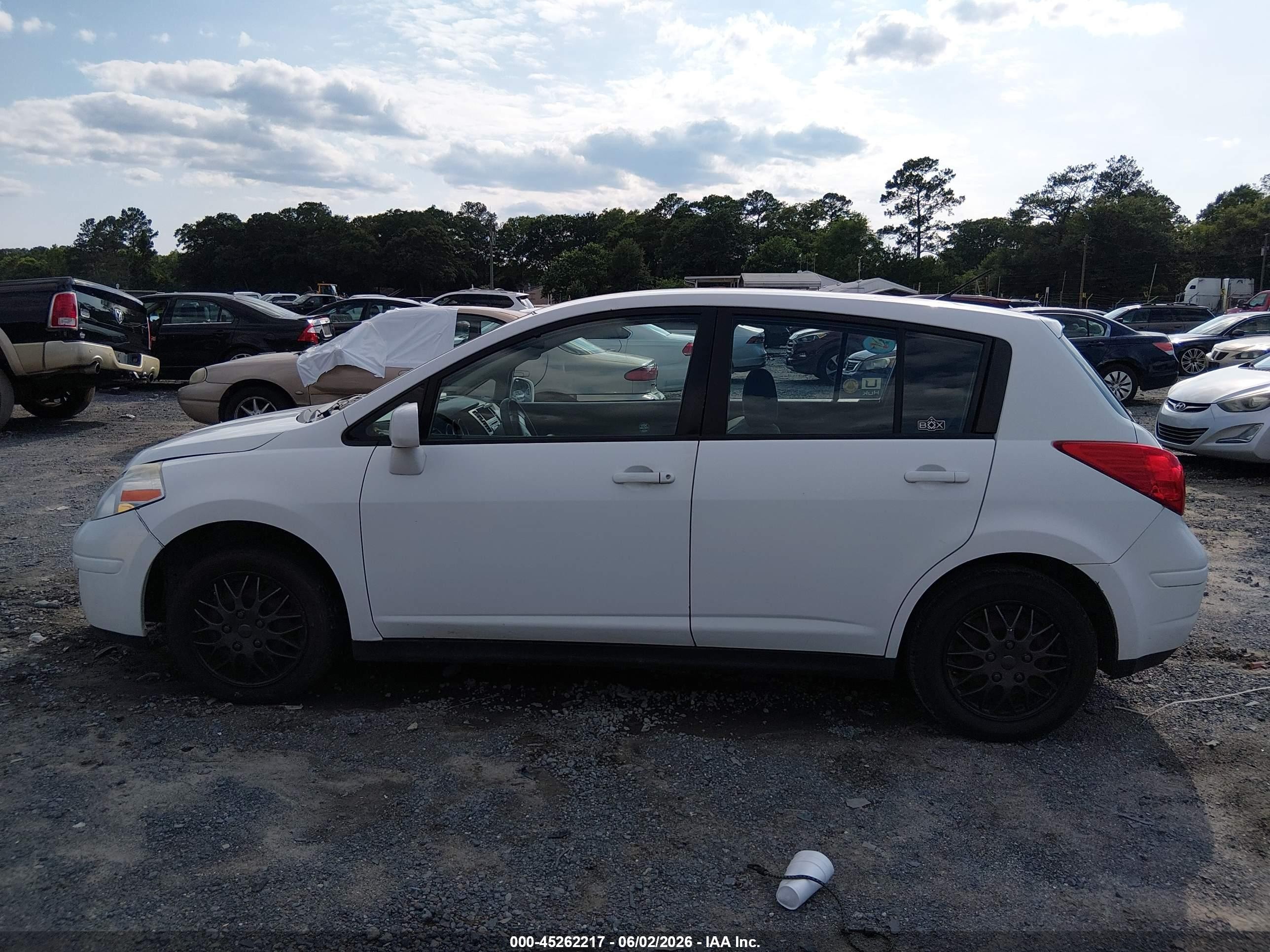 2012 Nissan Versa 1.8 S Белый vin: 3N1BC1CPXCK811416