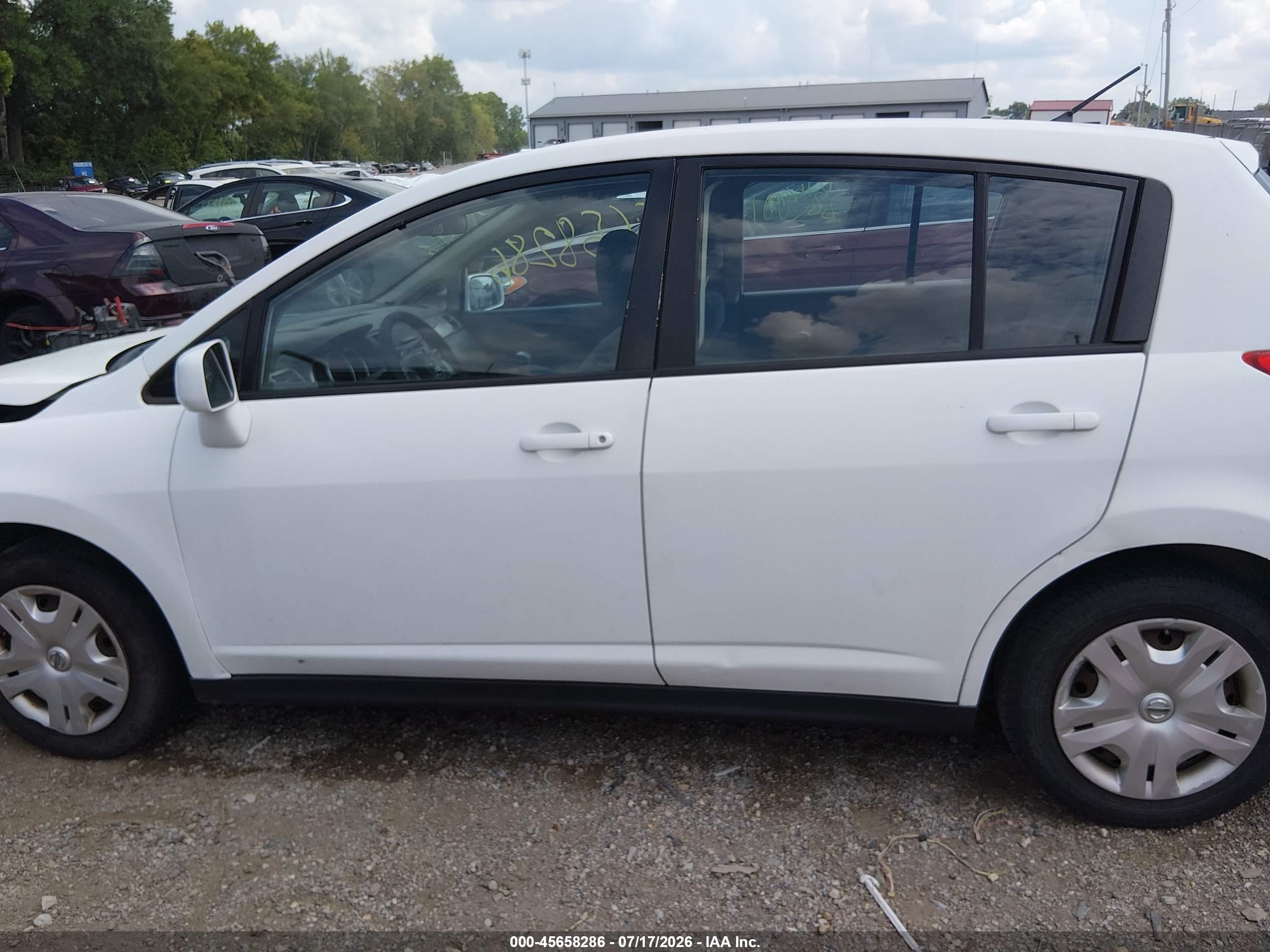 2012 Nissan Versa 1.8 S White vin: 3N1BC1CPXCK815644