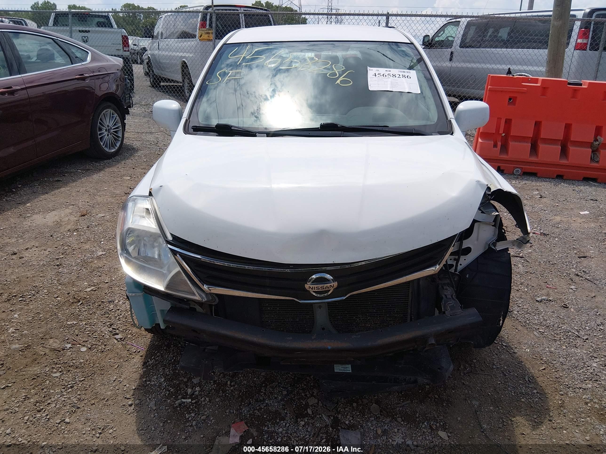2012 Nissan Versa 1.8 S White vin: 3N1BC1CPXCK815644