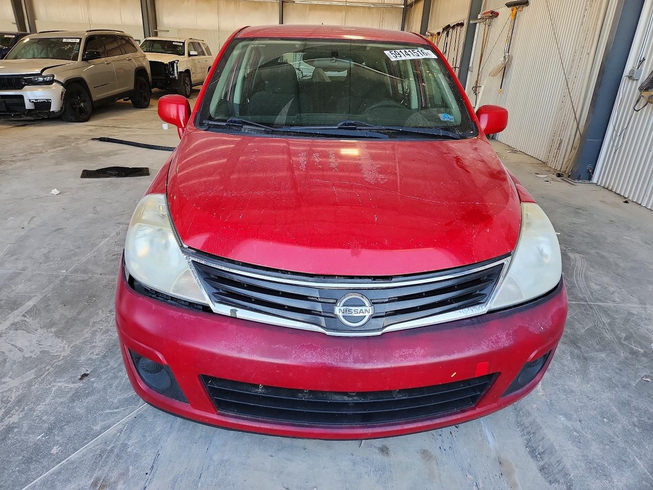 2012 Nissan Versa 1.8 S Red vin: 3N1BC1CPXCL368355