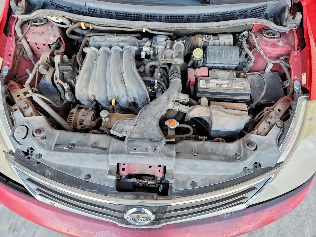 2012 Nissan Versa 1.8 S Red vin: 3N1BC1CPXCL368355