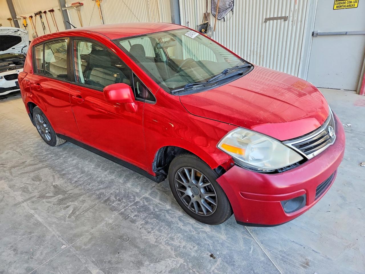 2012 Nissan Versa 1.8 S Red vin: 3N1BC1CPXCL368355