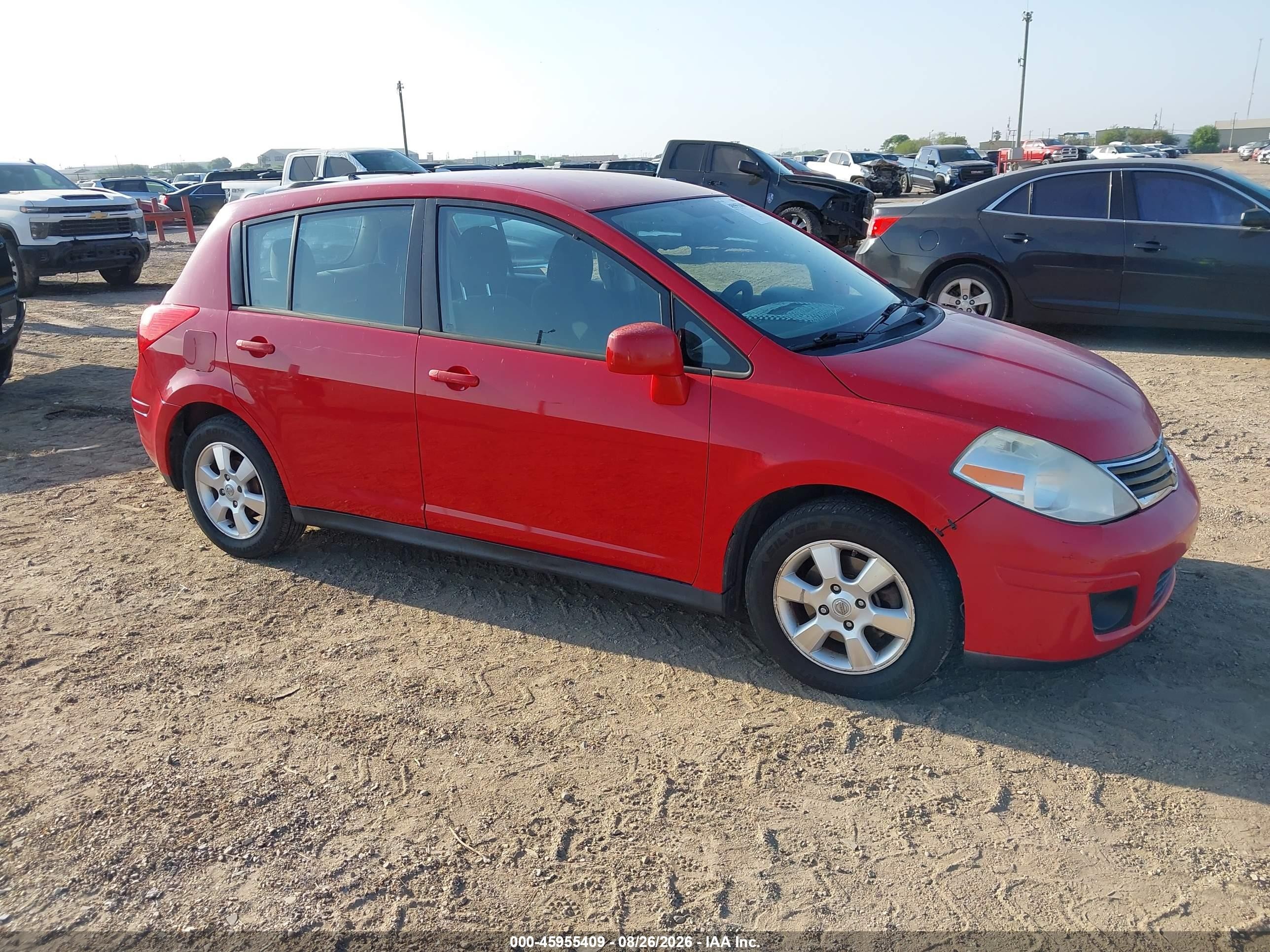 2012 Nissan Versa 1.8 S Red vin: 3N1BC1CPXCL371191