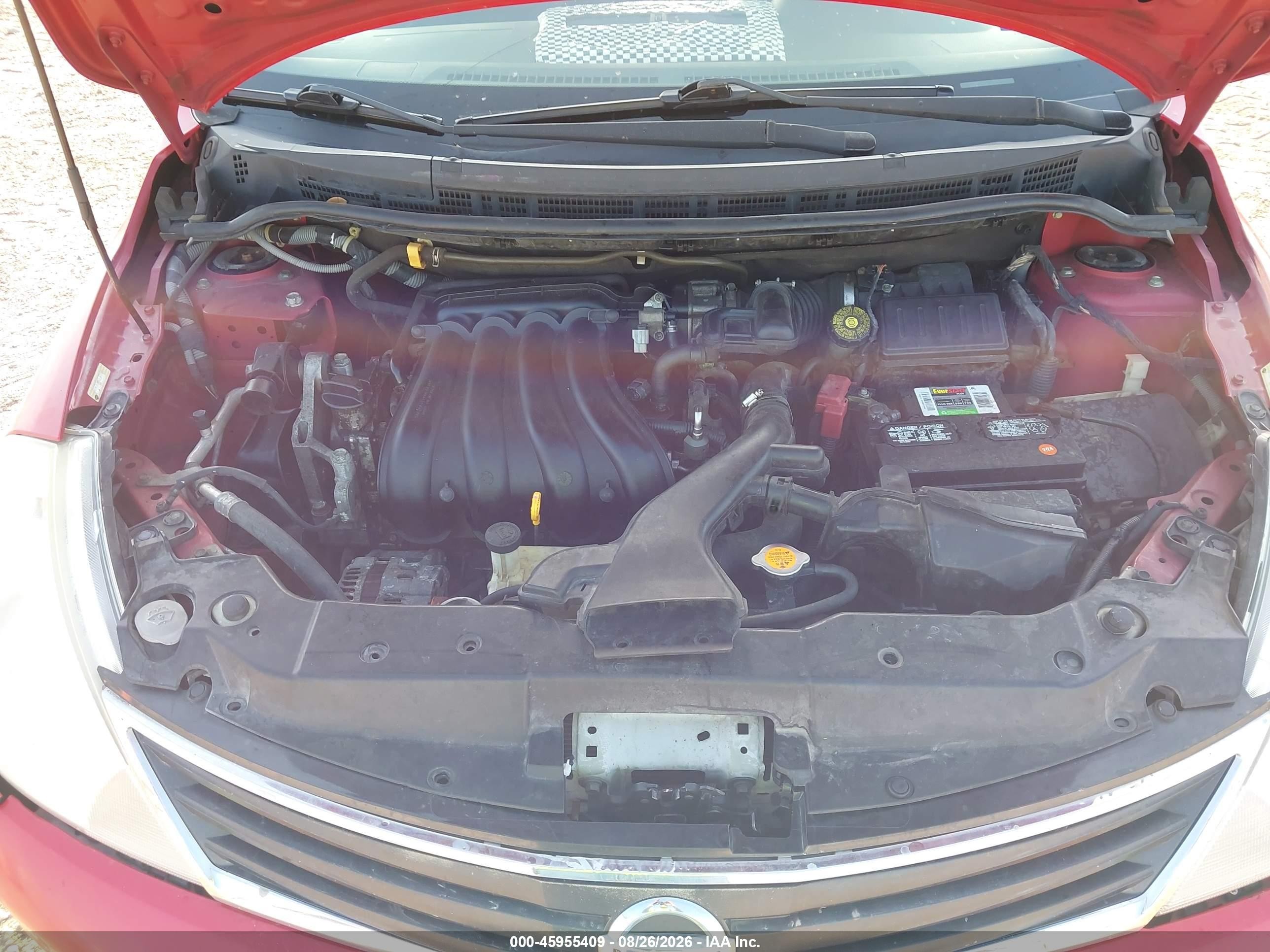 2012 Nissan Versa 1.8 S Red vin: 3N1BC1CPXCL371191