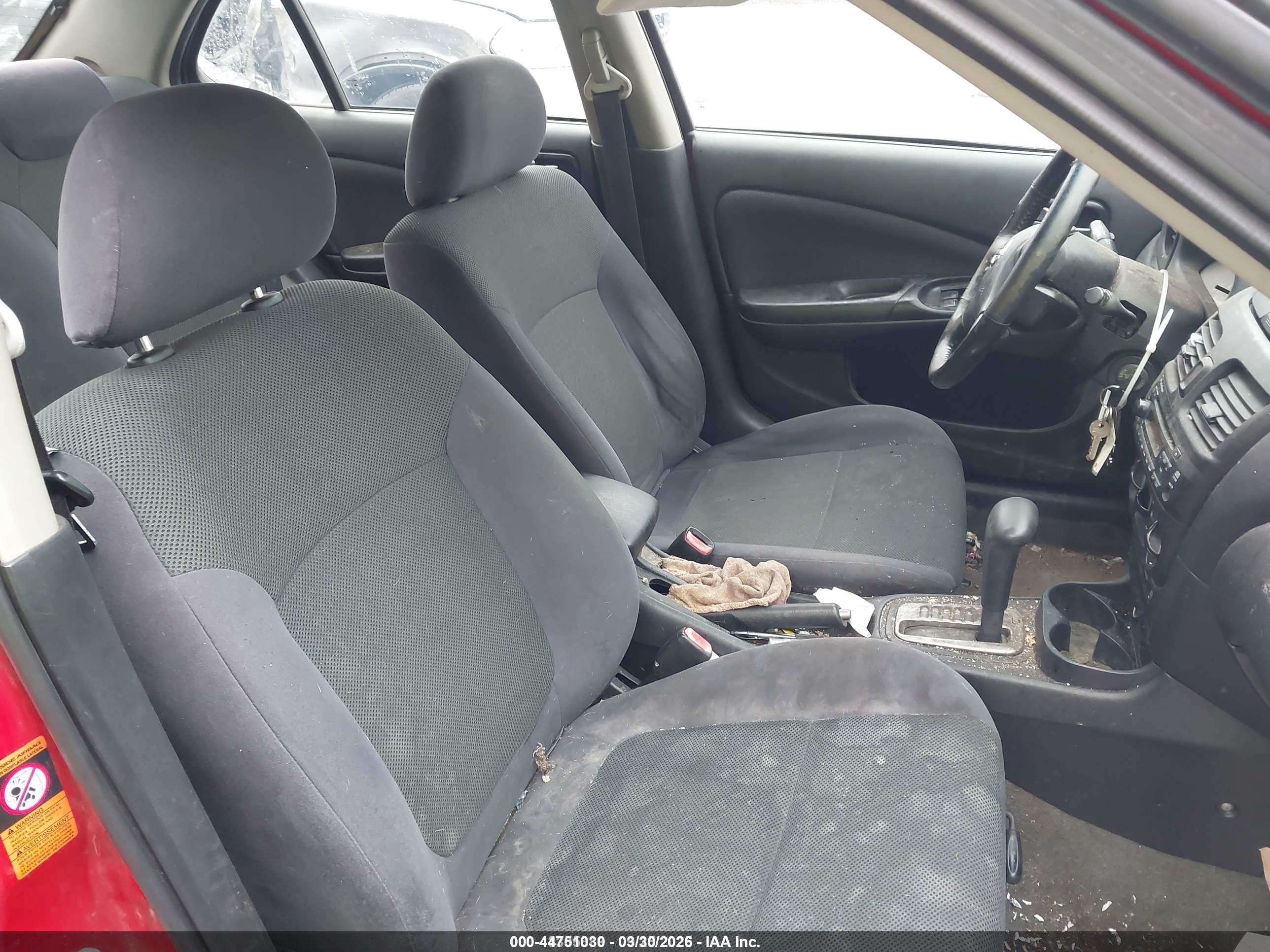 2005 Nissan Sentra 1.8s Red vin: 3N1CB51A65L515867