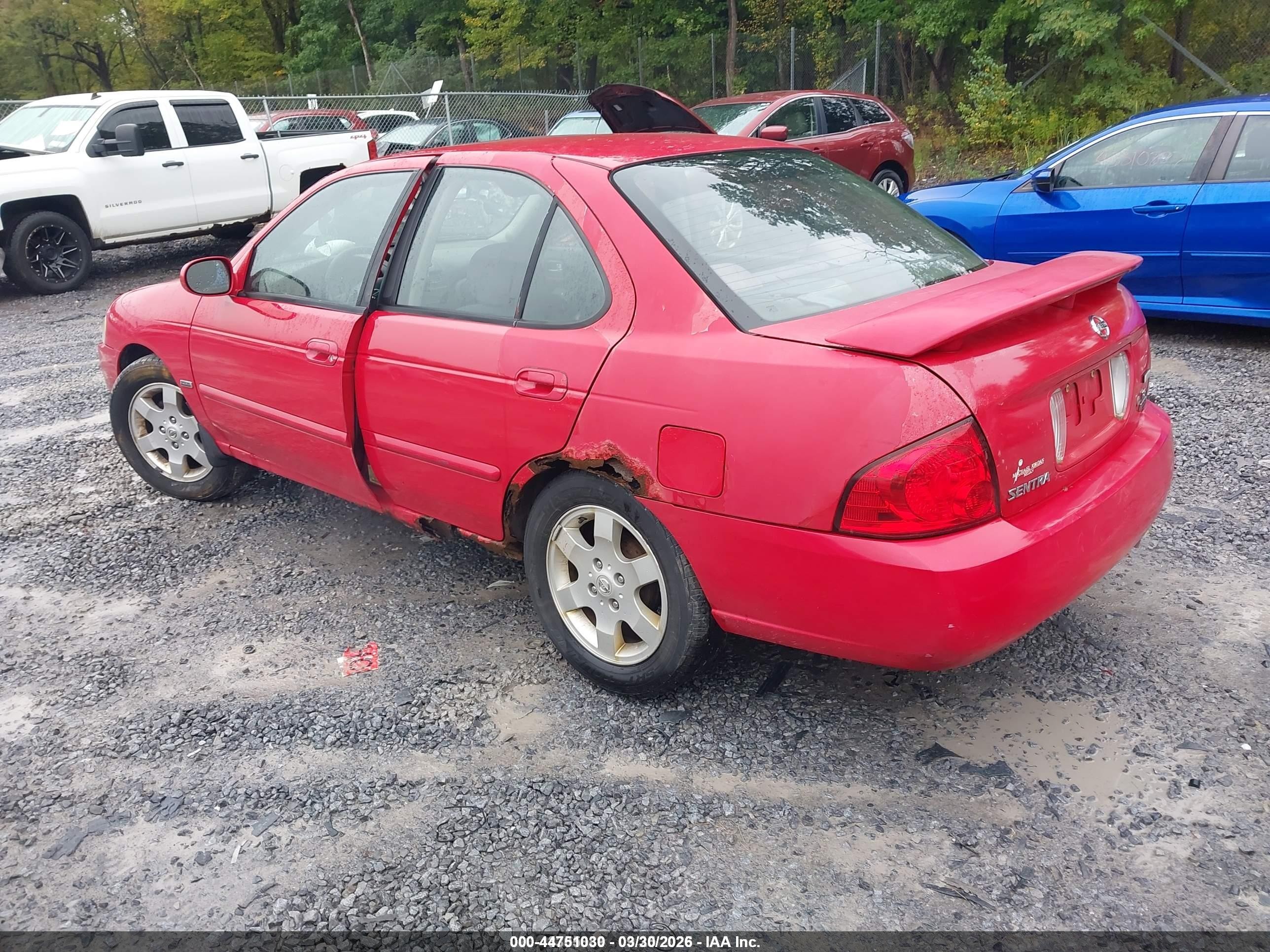 2005 Nissan Sentra 1.8s Red vin: 3N1CB51A65L515867