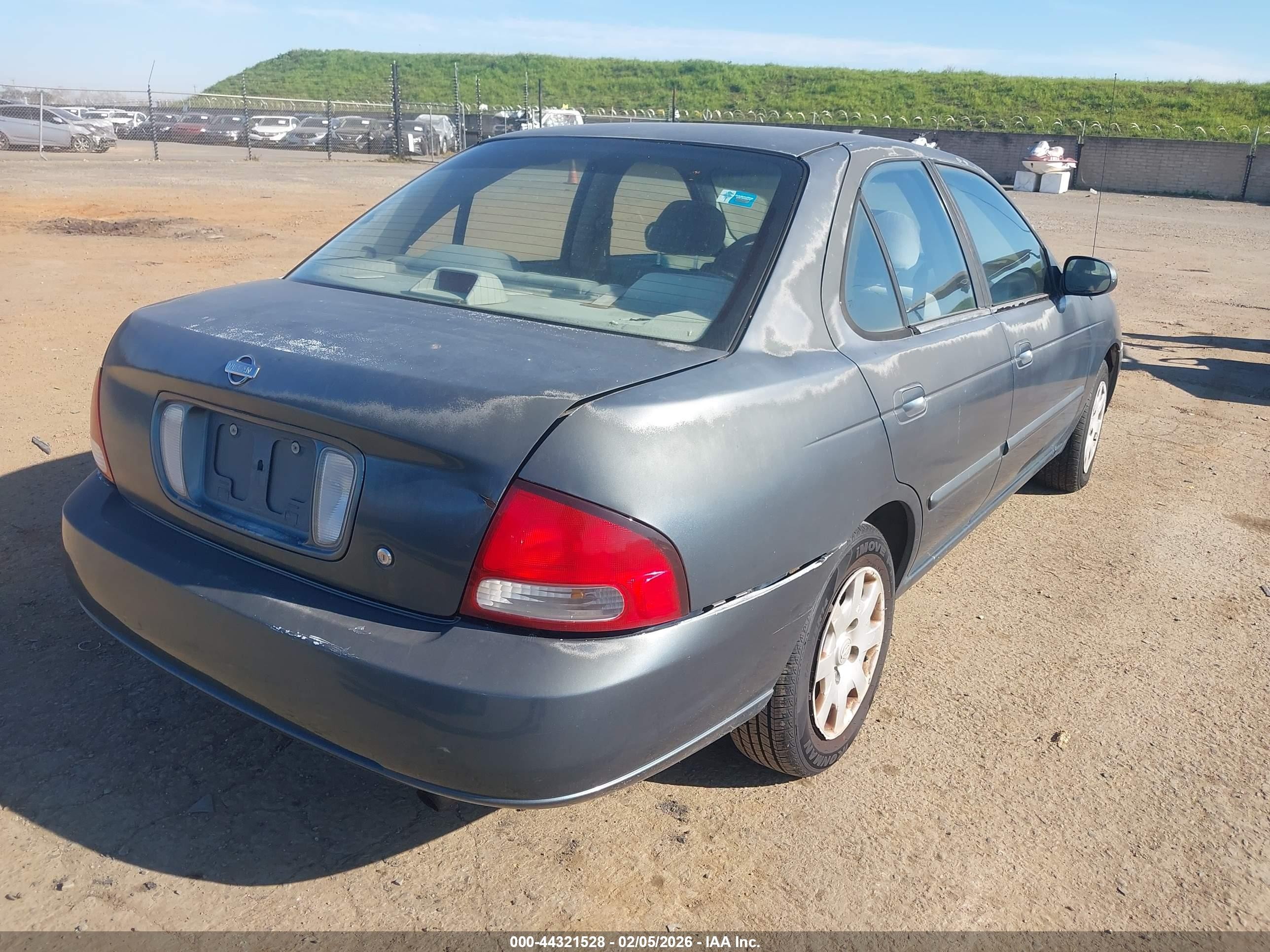 2001 Nissan Sentra Gxe Green vin: 3N1CB51D01L467030