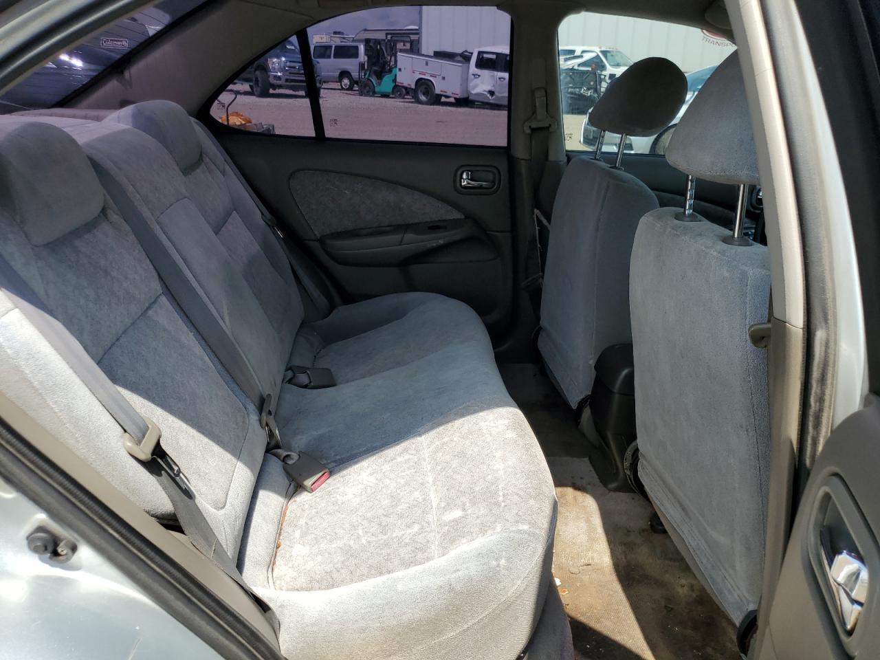 2002 Nissan Sentra Xe Серебряный vin: 3N1CB51D02L588786