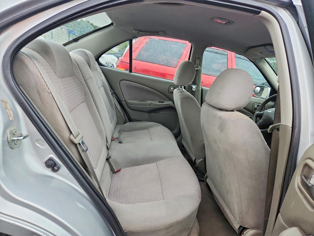 2006 Nissan Sentra 1.8 Silver vin: 3N1CB51D06L512362