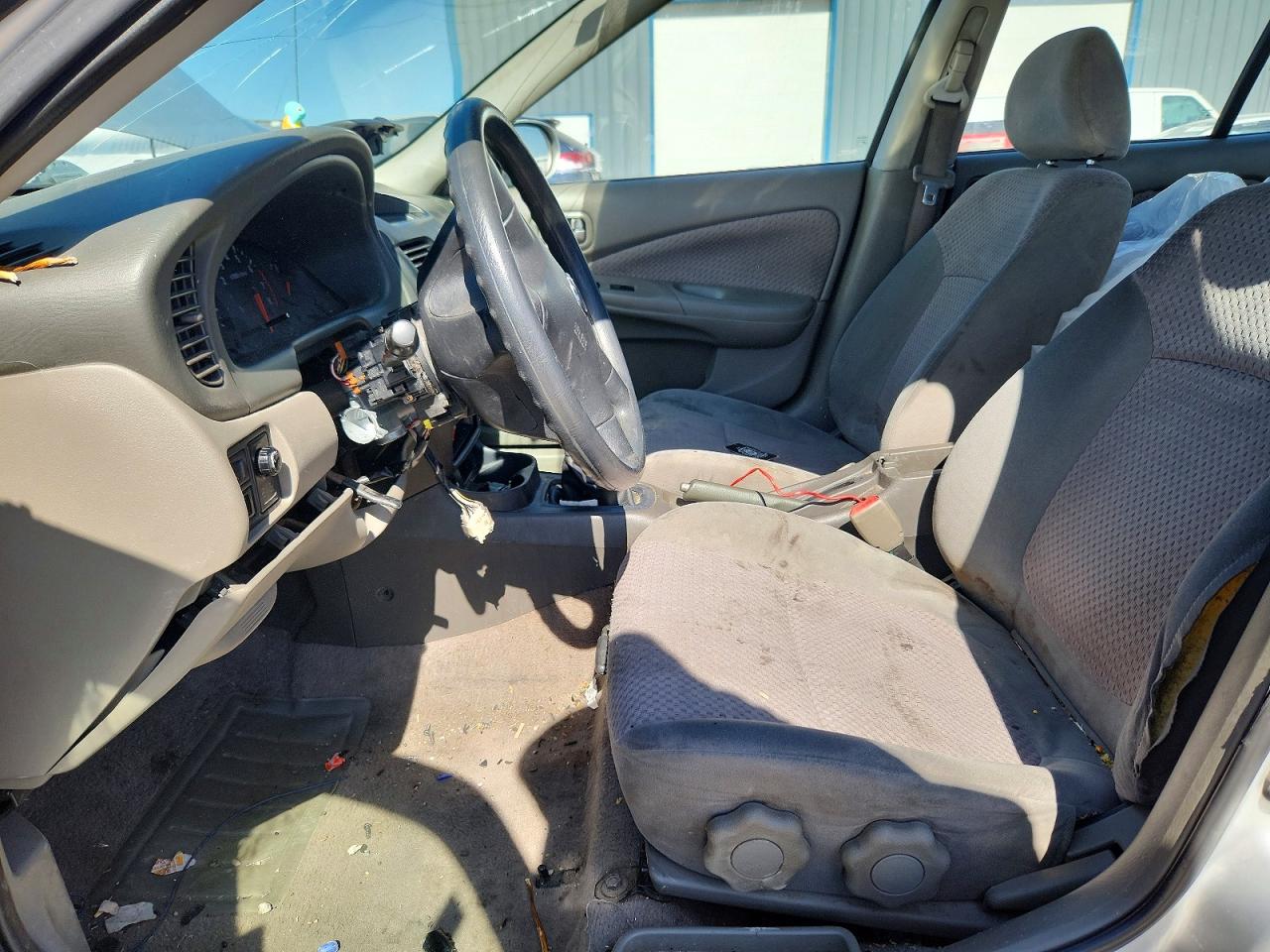 2006 Nissan Sentra 1.8/1.8s Silver vin: 3N1CB51D06L599907
