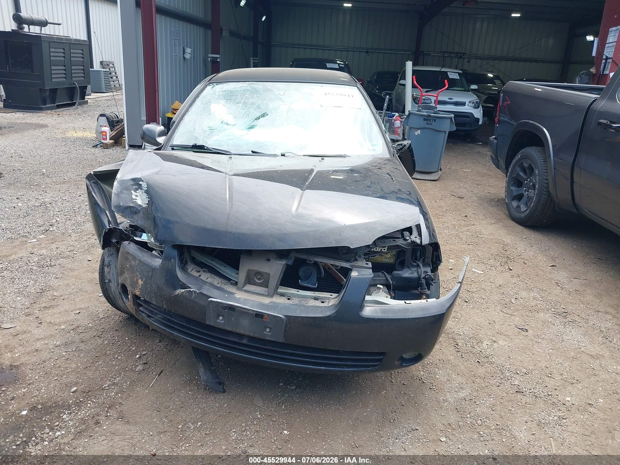 2006 Nissan Sentra 1.8s Черный vin: 3N1CB51D06L601350