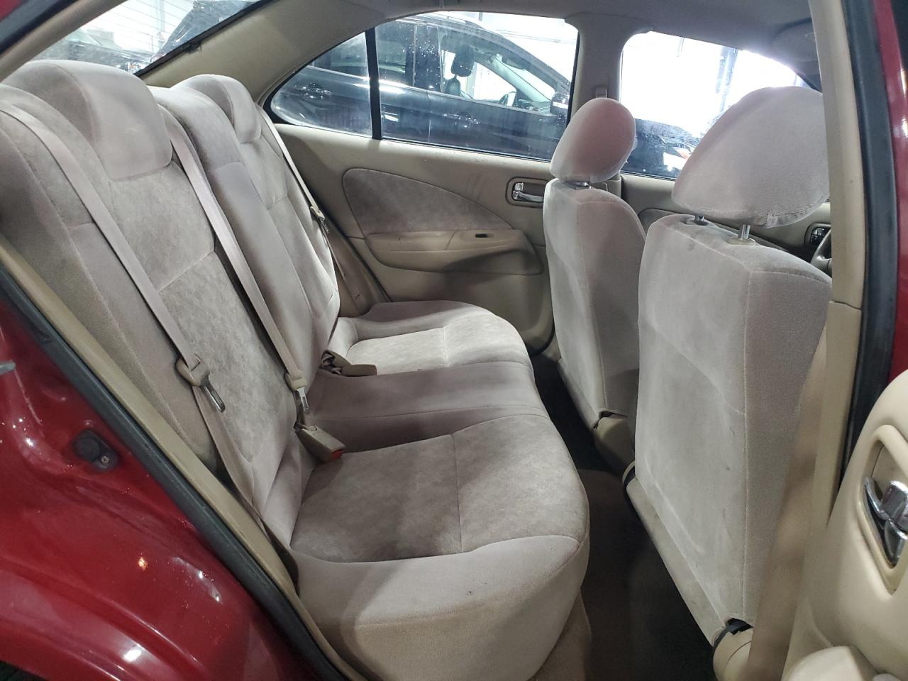 2000 Nissan Sentra Base Красный vin: 3N1CB51D0YL312150