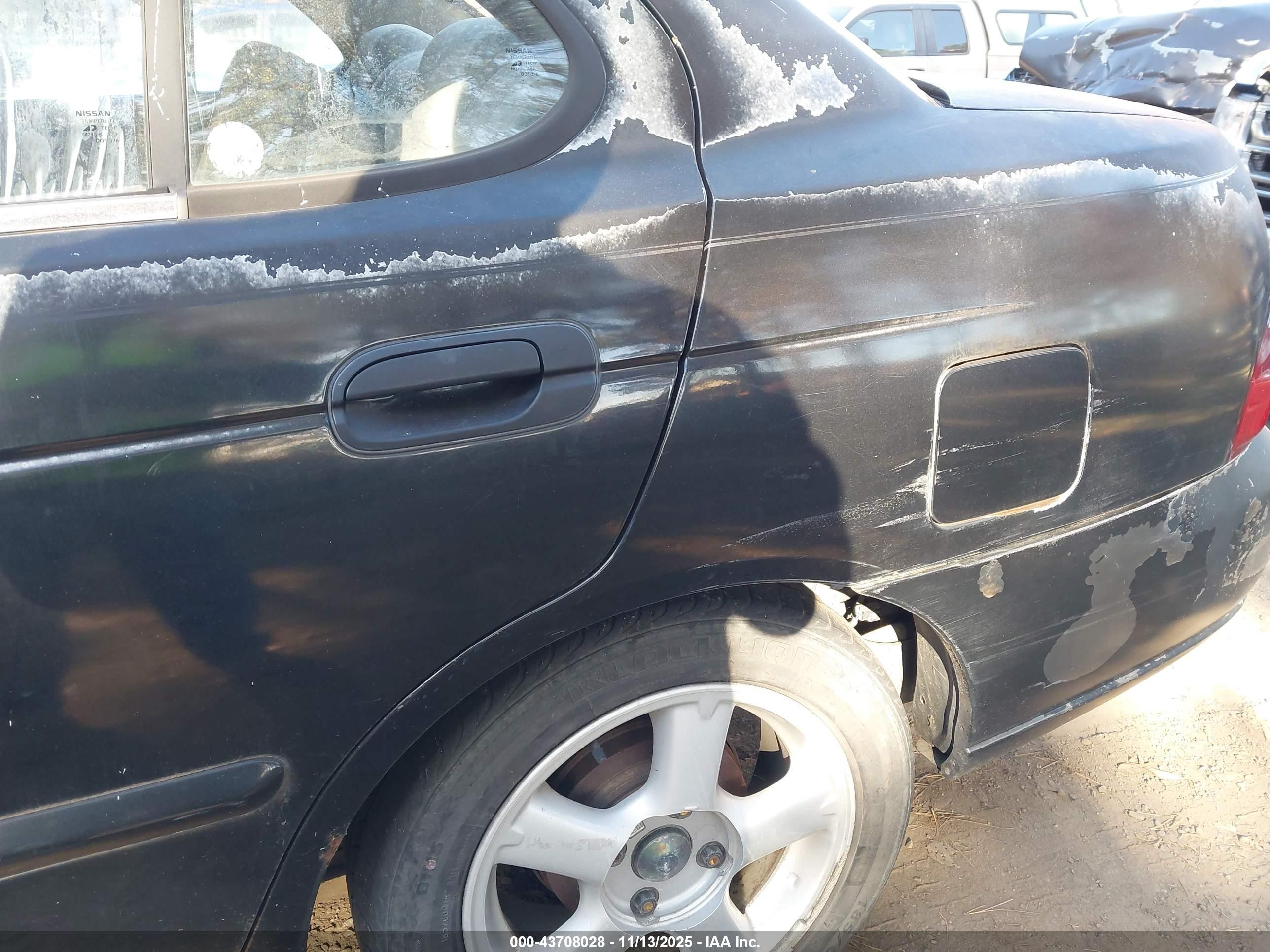 2000 Nissan Sentra Gxe/xe Black vin: 3N1CB51D0YL321513