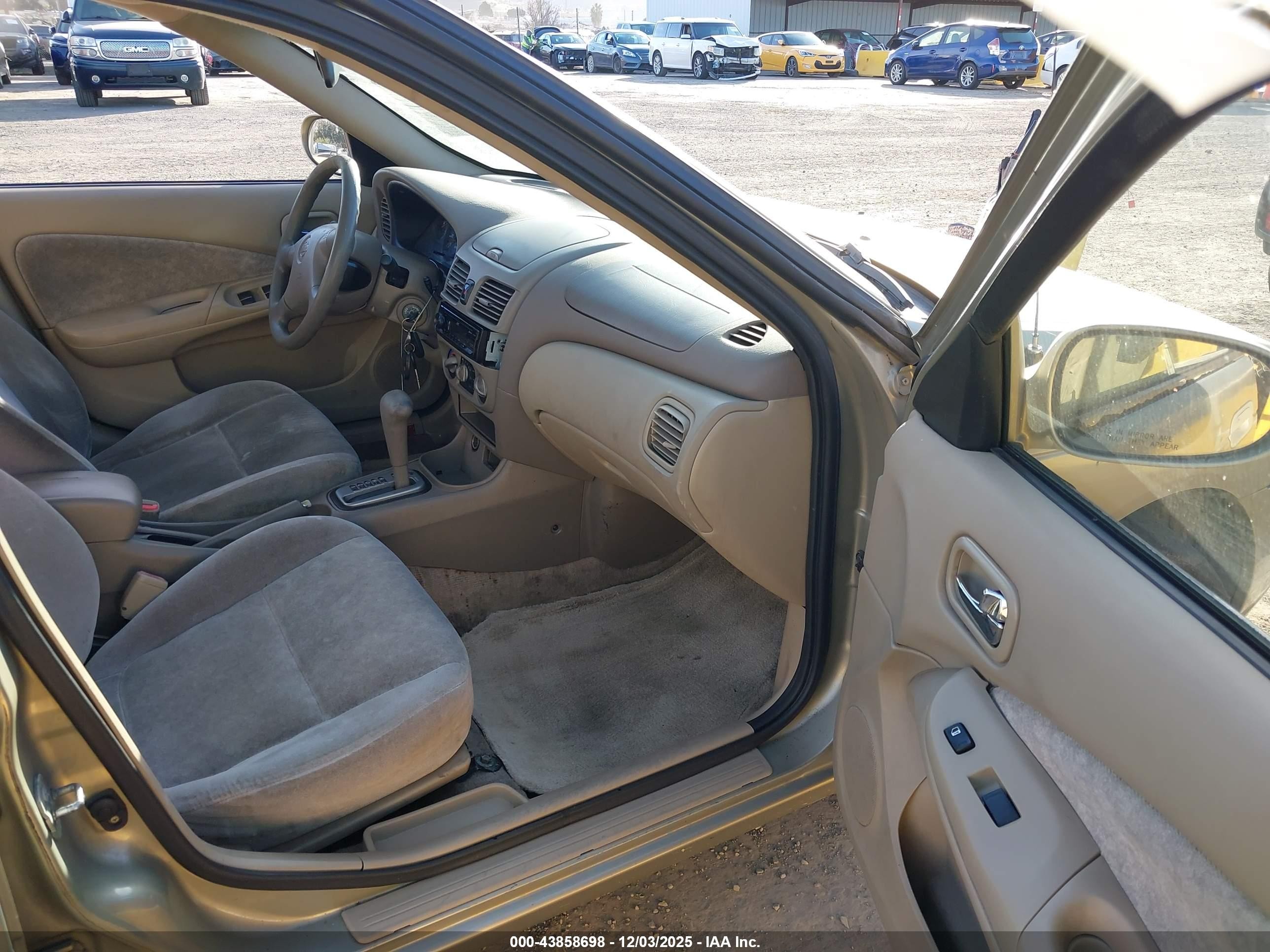 2001 Nissan Sentra Gxe Gold vin: 3N1CB51D11L420430