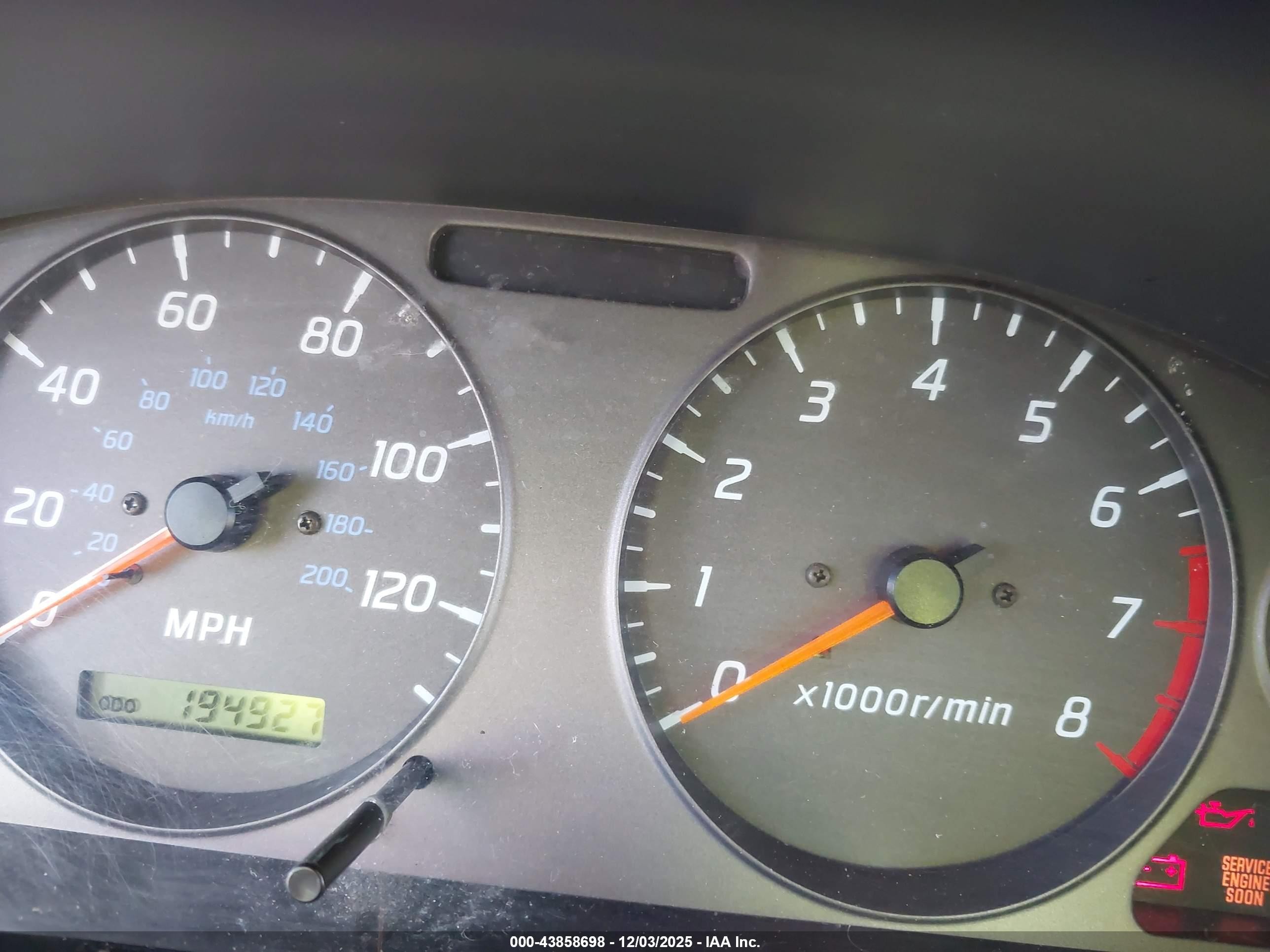 2001 Nissan Sentra Gxe Gold vin: 3N1CB51D11L420430