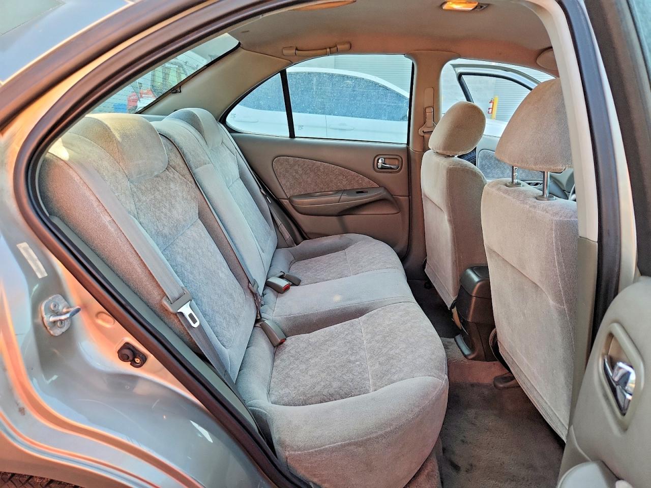 2001 Nissan Sentra Xe Silver vin: 3N1CB51D11L436708