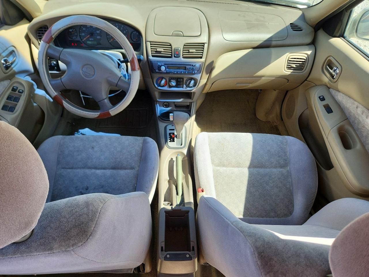 2002 Nissan Sentra Xe/gxe Tan vin: 3N1CB51D12L612254