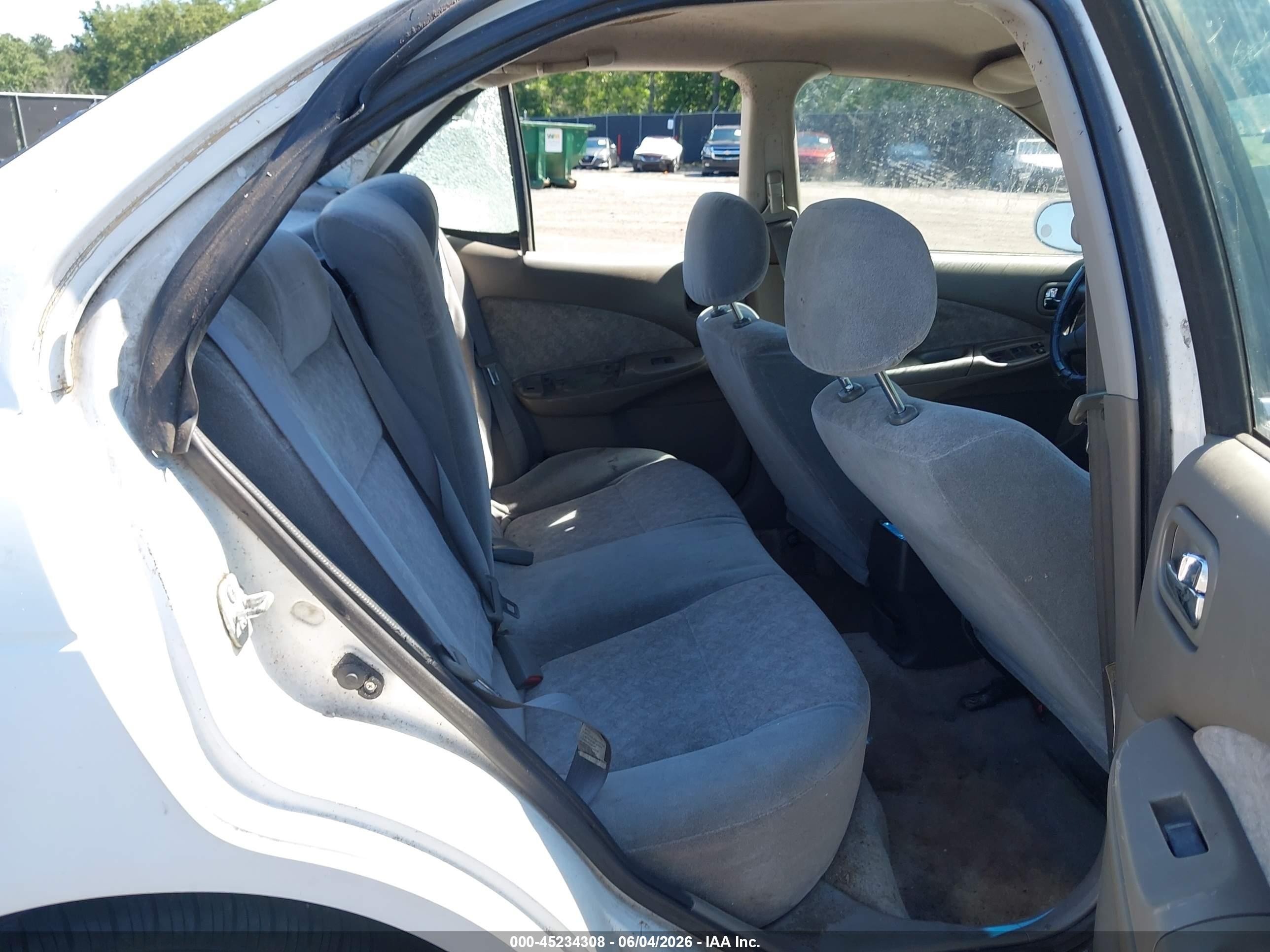 2002 Nissan Sentra Gxe White vin: 3N1CB51D12L635291