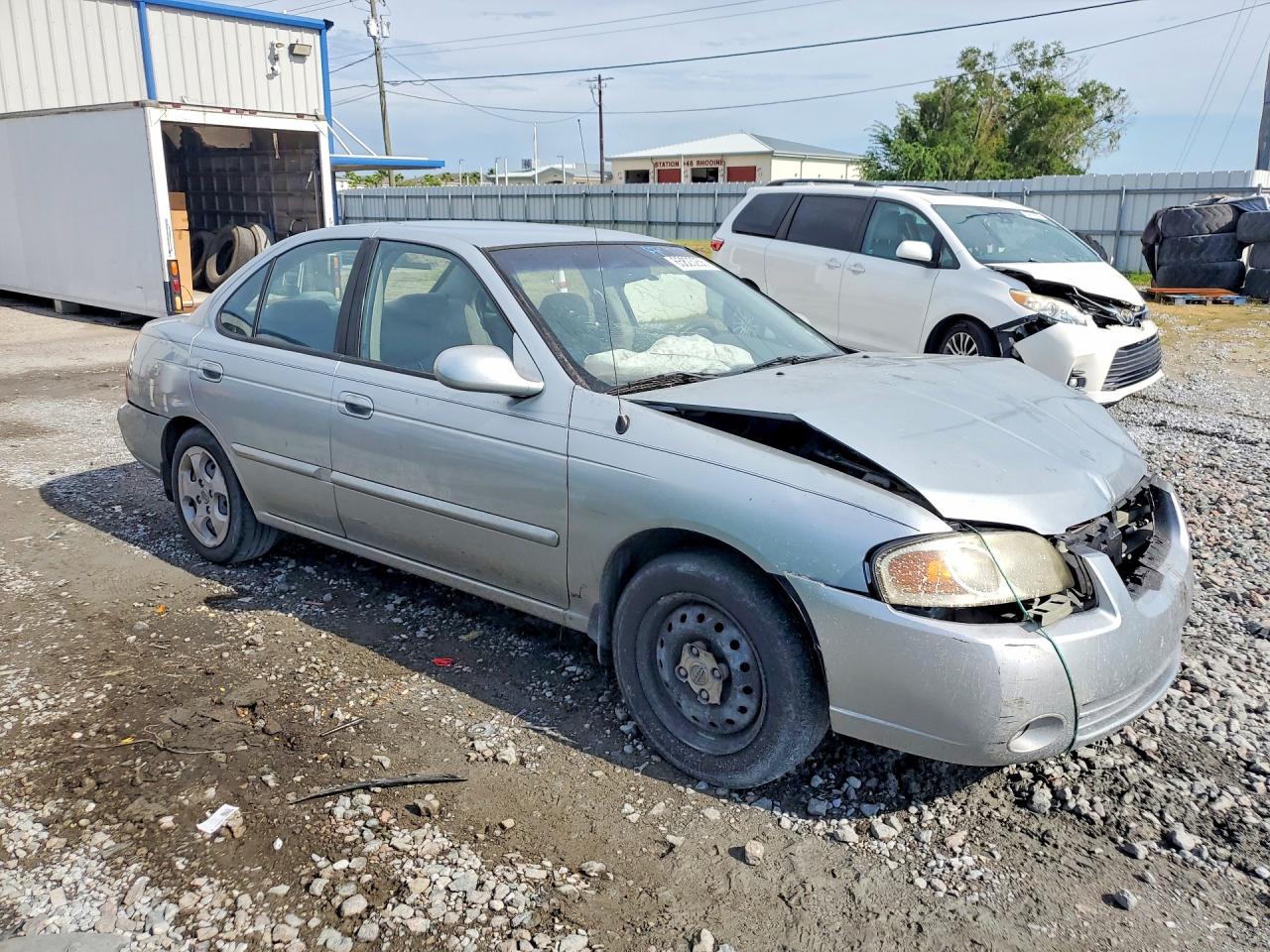 2004 Nissan Sentra 1.8 Silver vin: 3N1CB51D14L915649