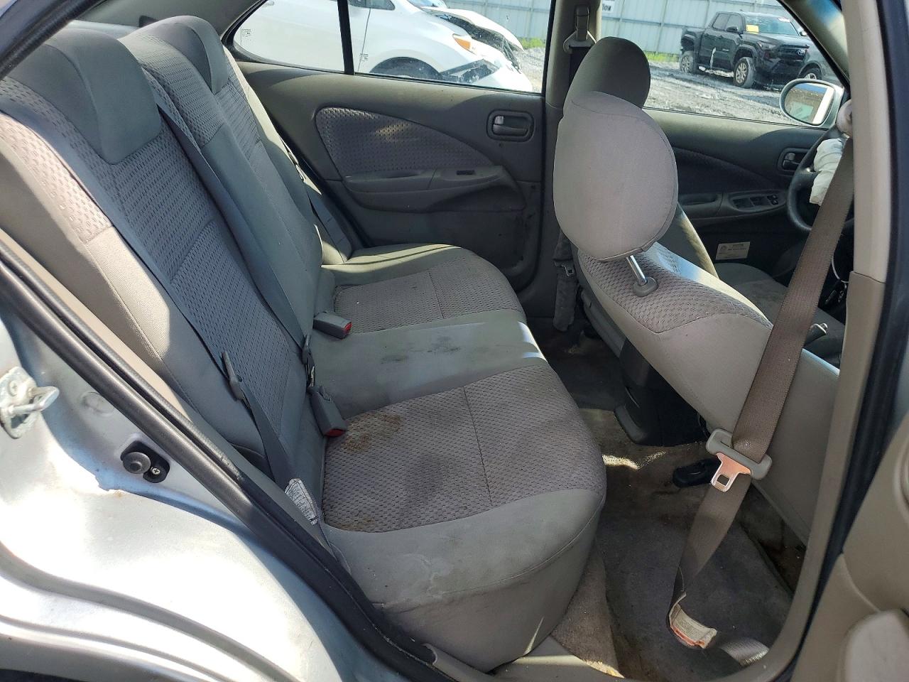 2004 Nissan Sentra 1.8 Silver vin: 3N1CB51D14L915649