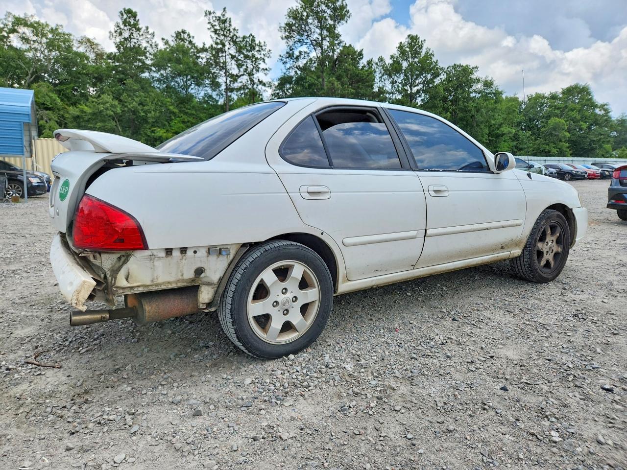 2005 Nissan Sentra 1.8 White vin: 3N1CB51D15L585612