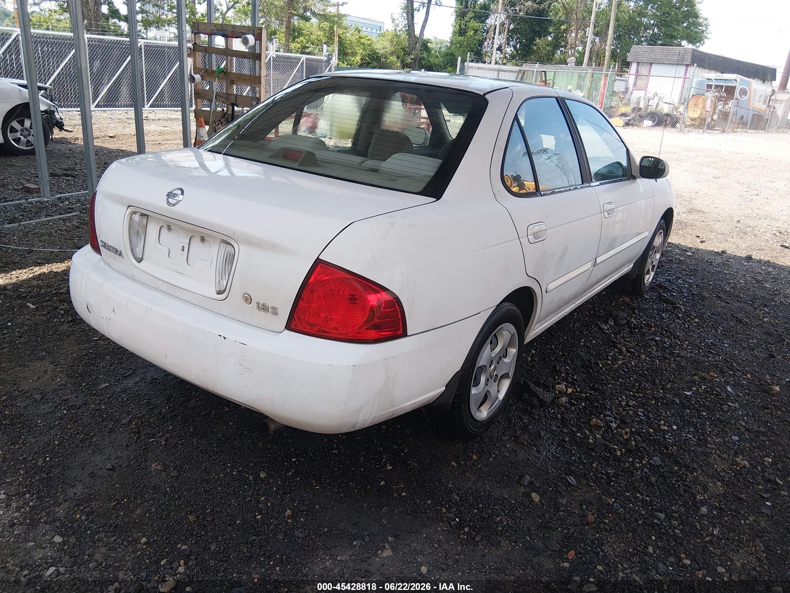 2005 Nissan Sentra 1.8s White vin: 3N1CB51D15L587599