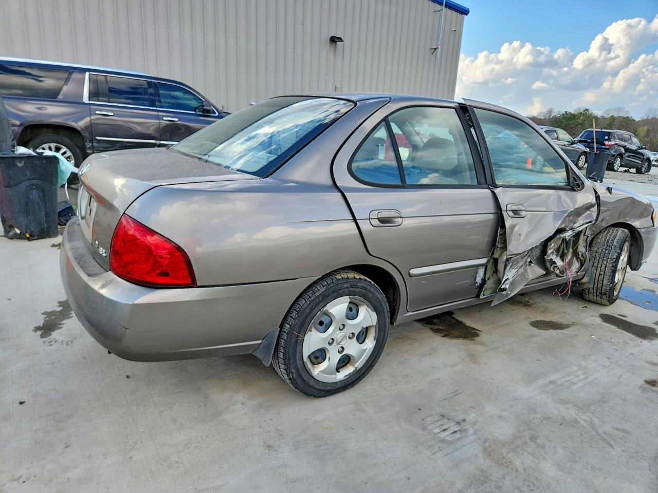 2006 Nissan Sentra 1.8 Желто-коричневый vin: 3N1CB51D16L567810