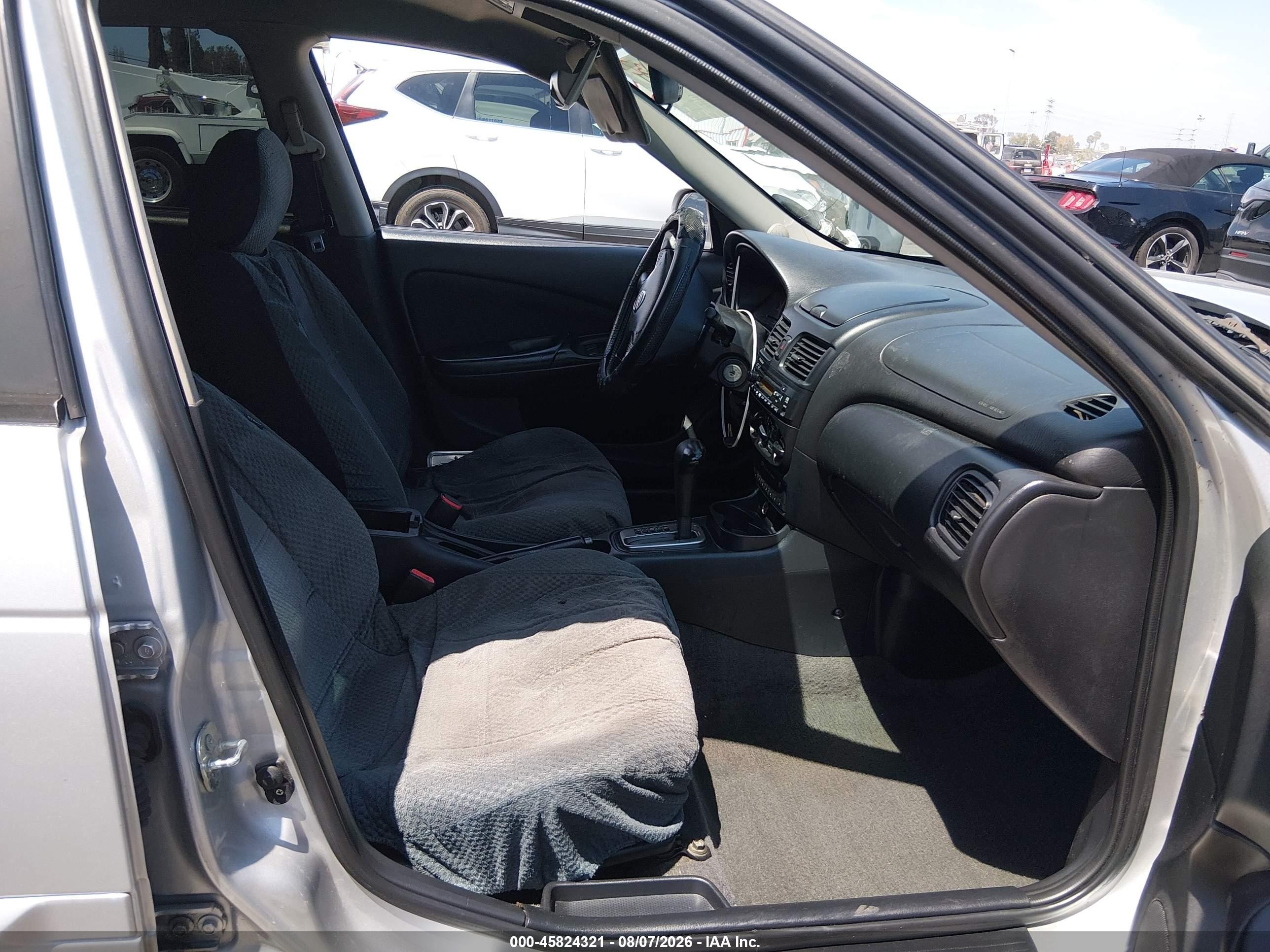 2006 Nissan Sentra 1.8s Silver vin: 3N1CB51D16L573686