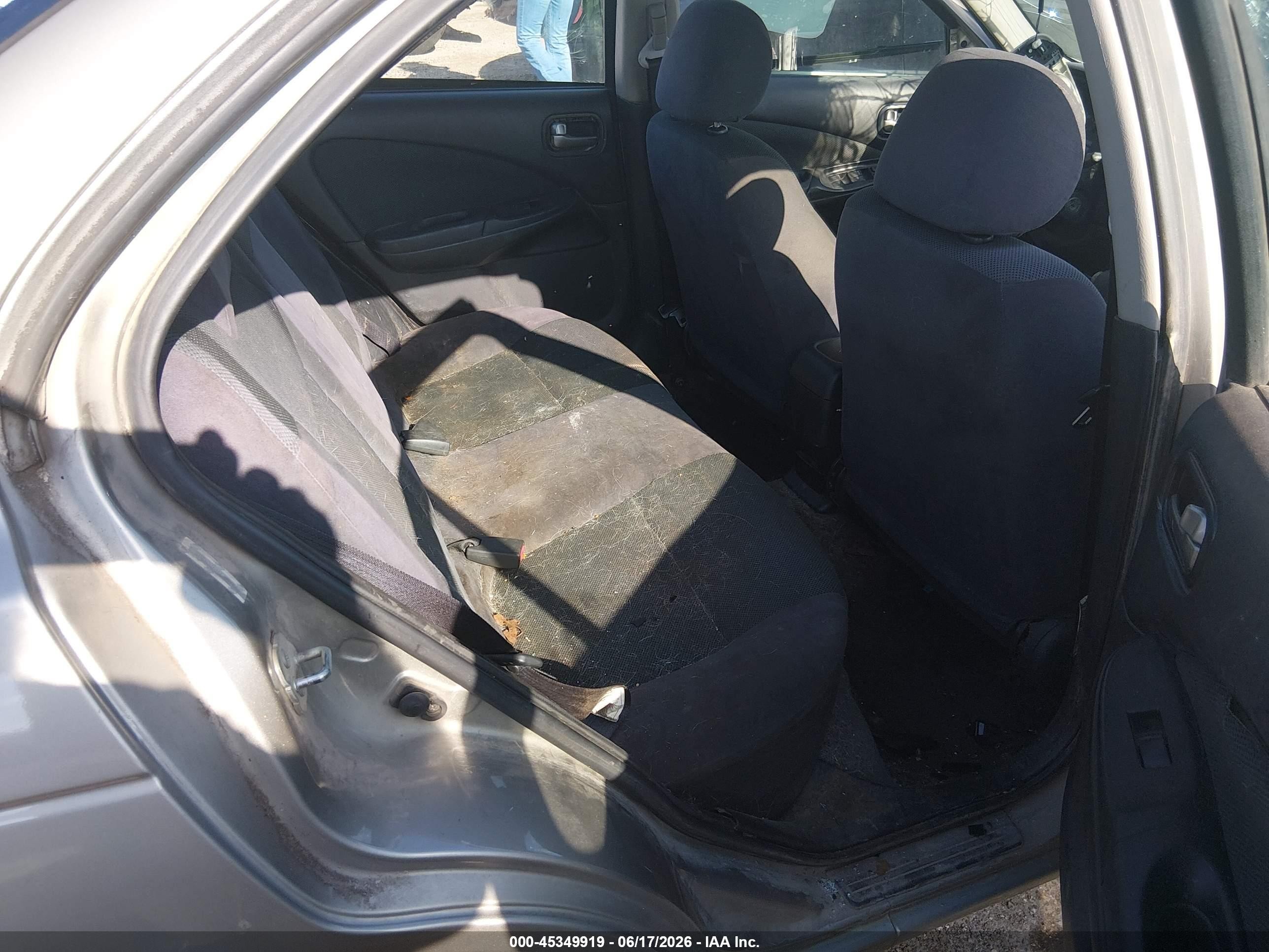 2006 Nissan Sentra 1.8s Серебряный vin: 3N1CB51D16L587345