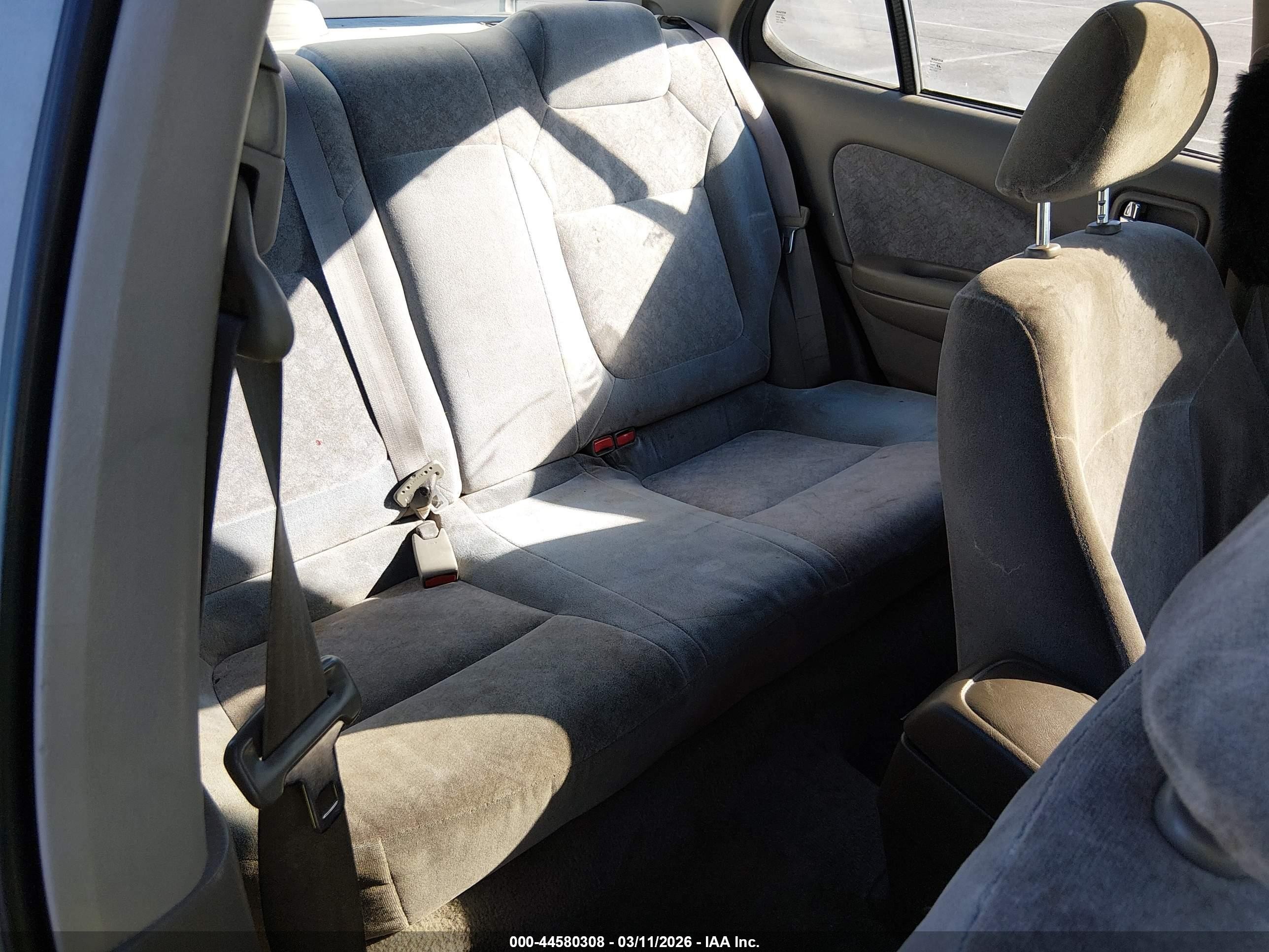 2000 Nissan Sentra Gxe/xe Silver vin: 3N1CB51D1YL317390
