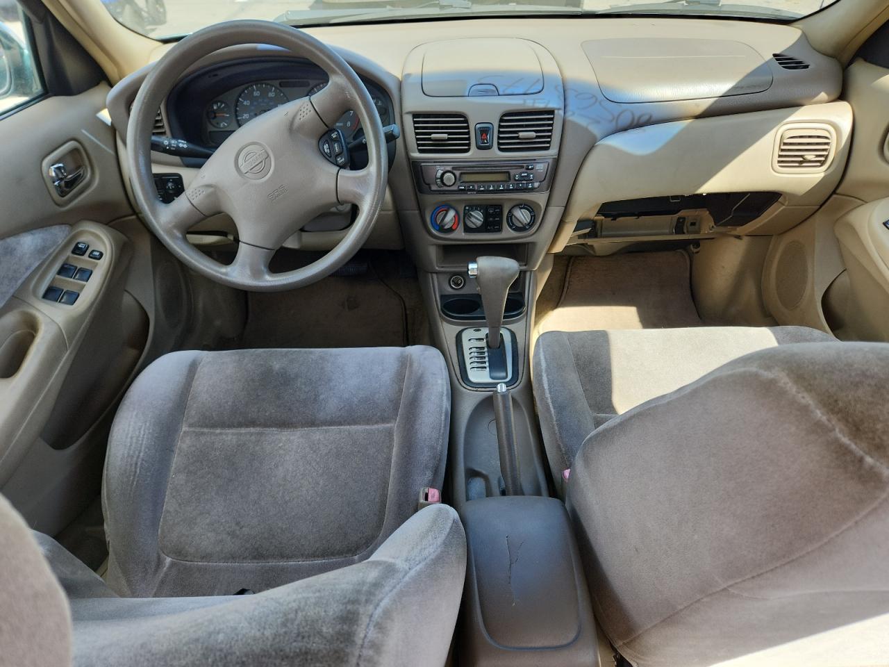 2000 Nissan Sentra Base Green vin: 3N1CB51D1YL347960