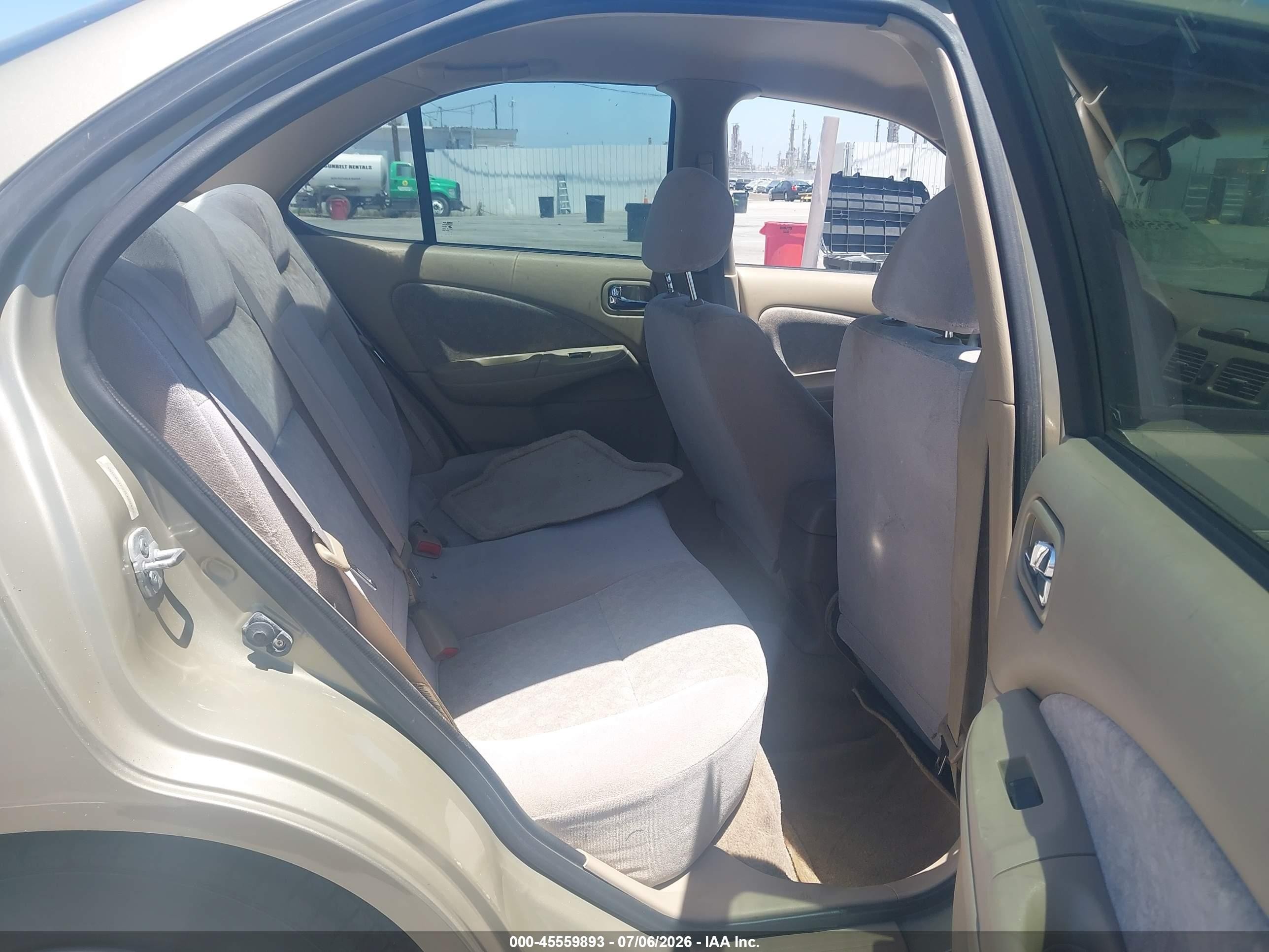 2002 Nissan Sentra Gxe Champagne vin: 3N1CB51D22L600422